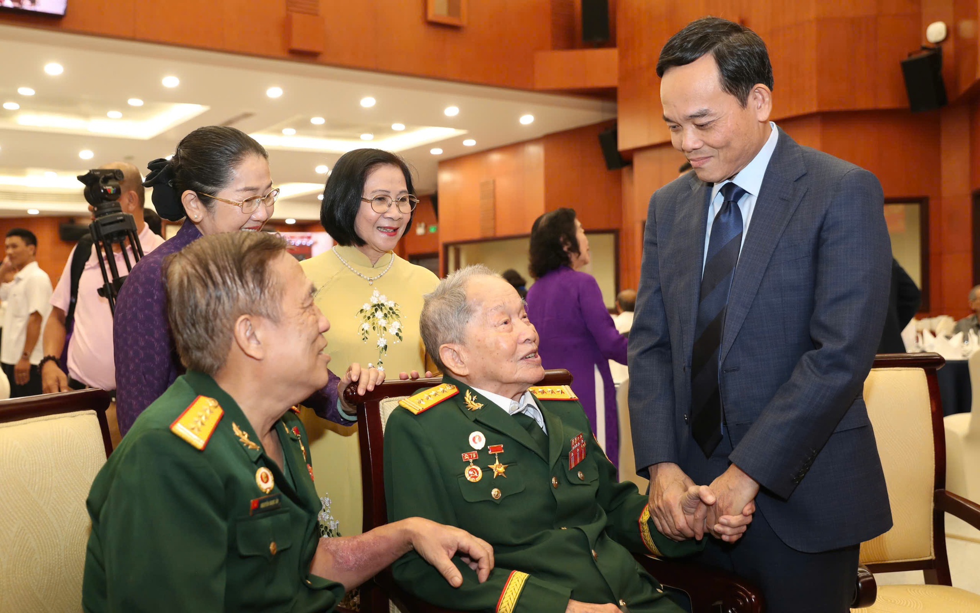 TPHCM họp mặt mừng Đảng, mừng Xuân: Trân trọng những đóng góp của các thế hệ đi trước