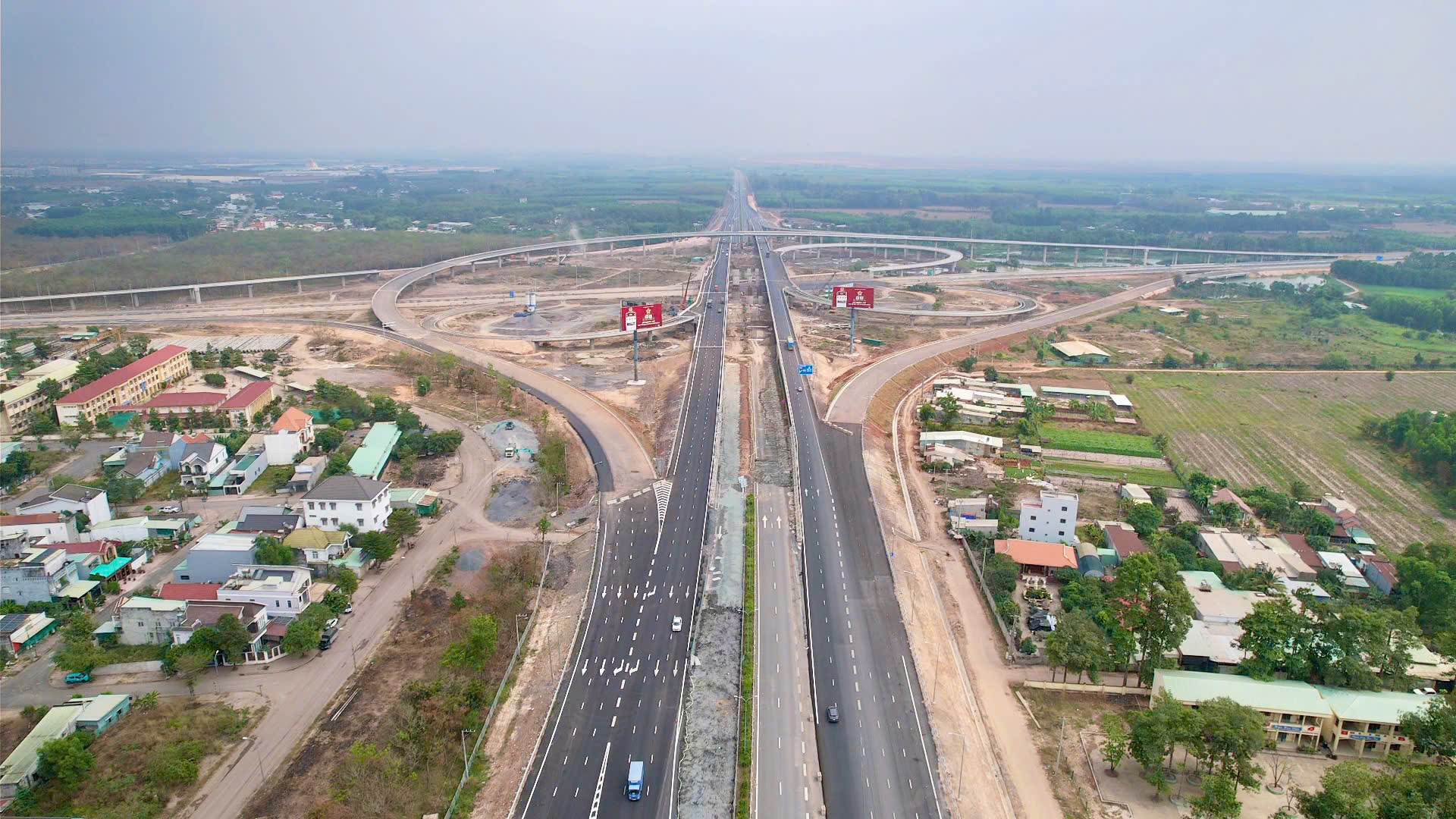 Khai thác tạm đoạn cao tốc biên hòa - Vũng Tàu trước Tết Nguyên đán 2026 - Ảnh 6.