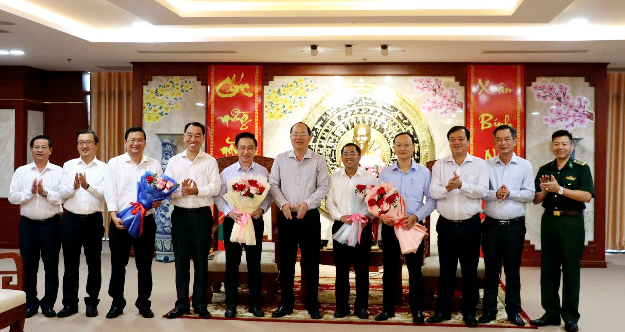 Nhiều hoạt động ý nghĩa của lãnh đạo Thành ủy TPHCM tại Cà Mau - Ảnh 5.