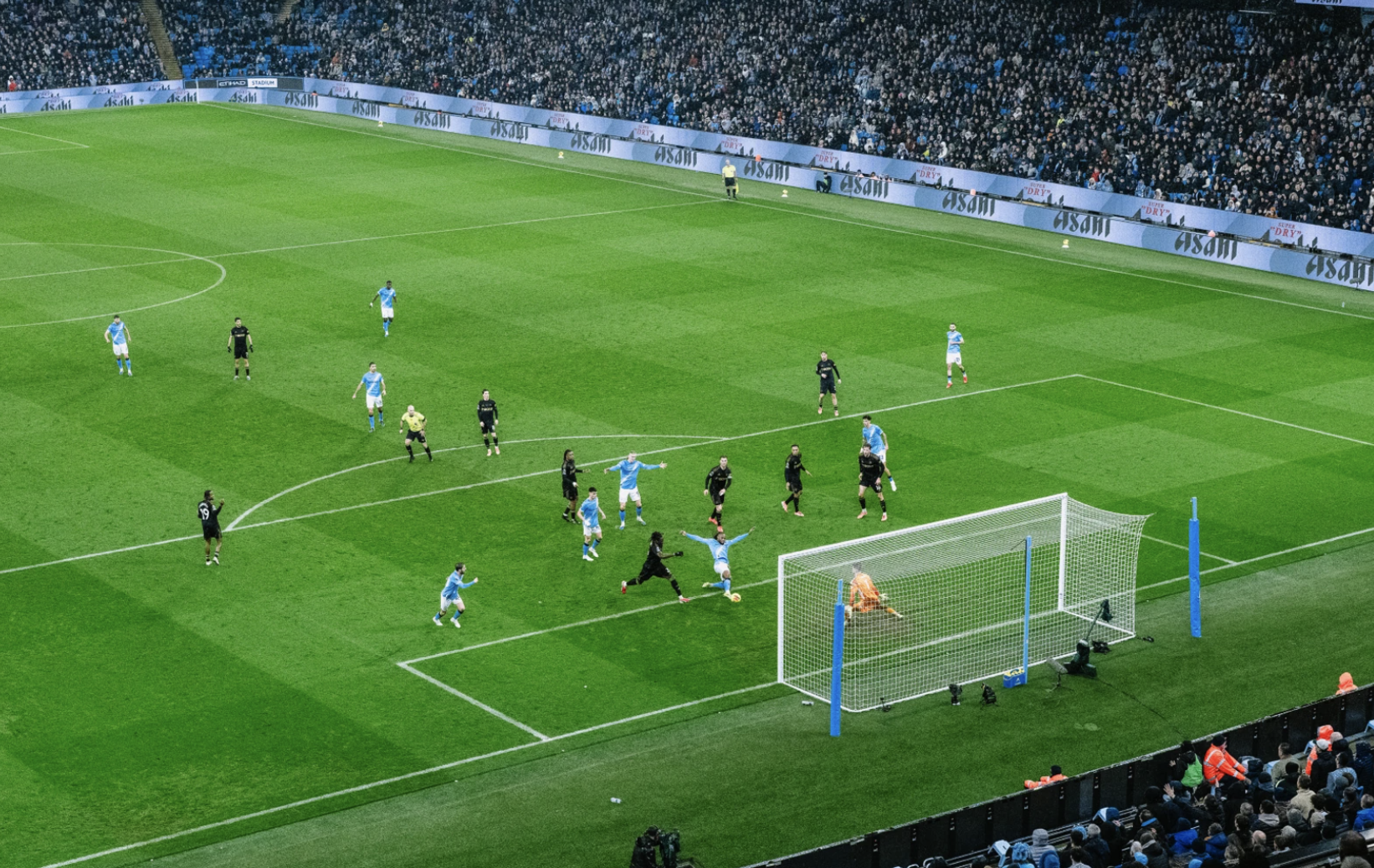 Thắng nghiền ép Fulham, Man City bám đuổi cuộc đua ngôi đầu - Ảnh 2.