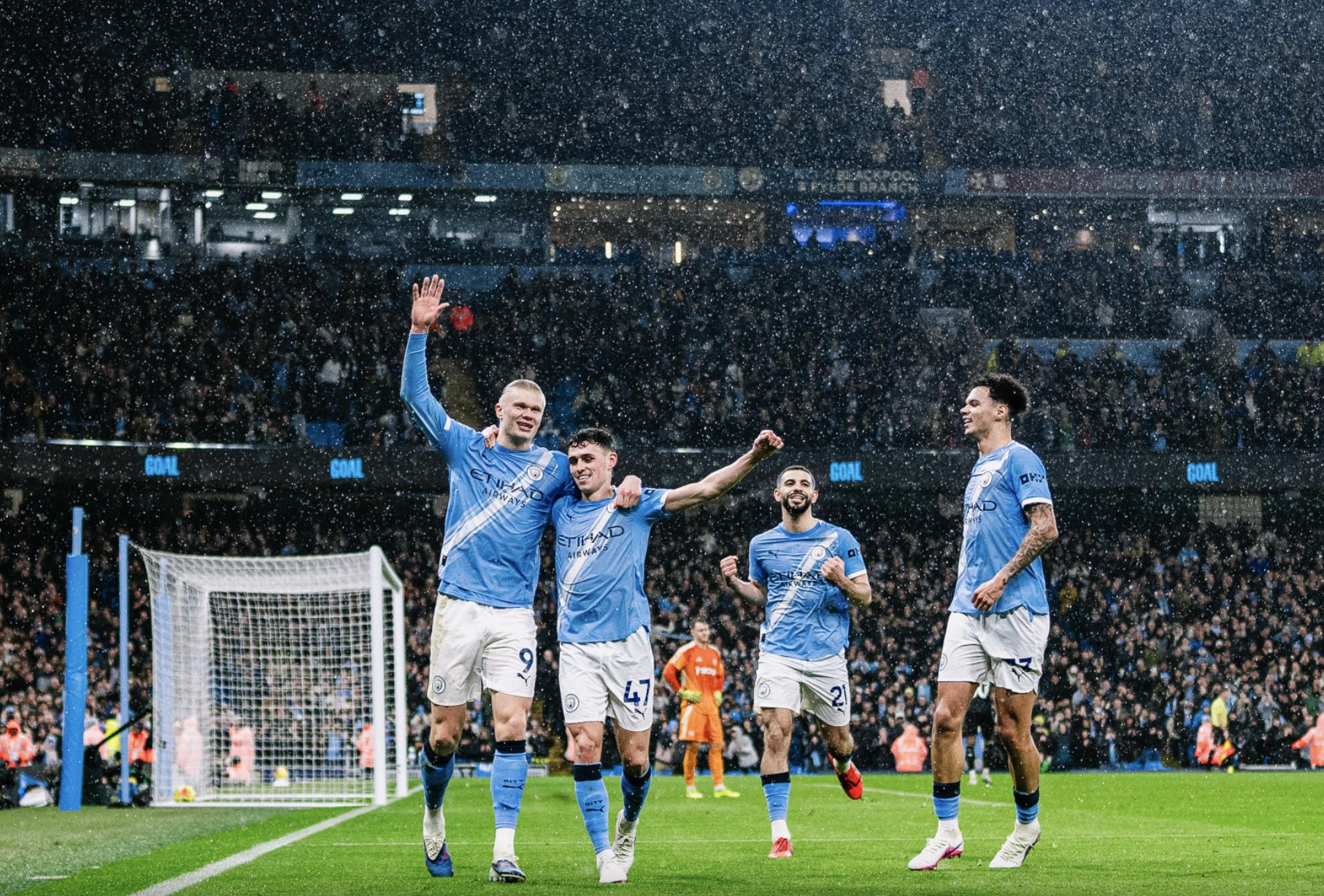 Thắng nghiền ép Fulham, Man City bám đuổi cuộc đua ngôi đầu - Ảnh 5.
