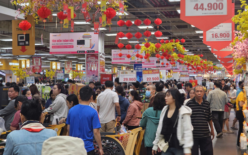 Xoay xở bán hàng Tết