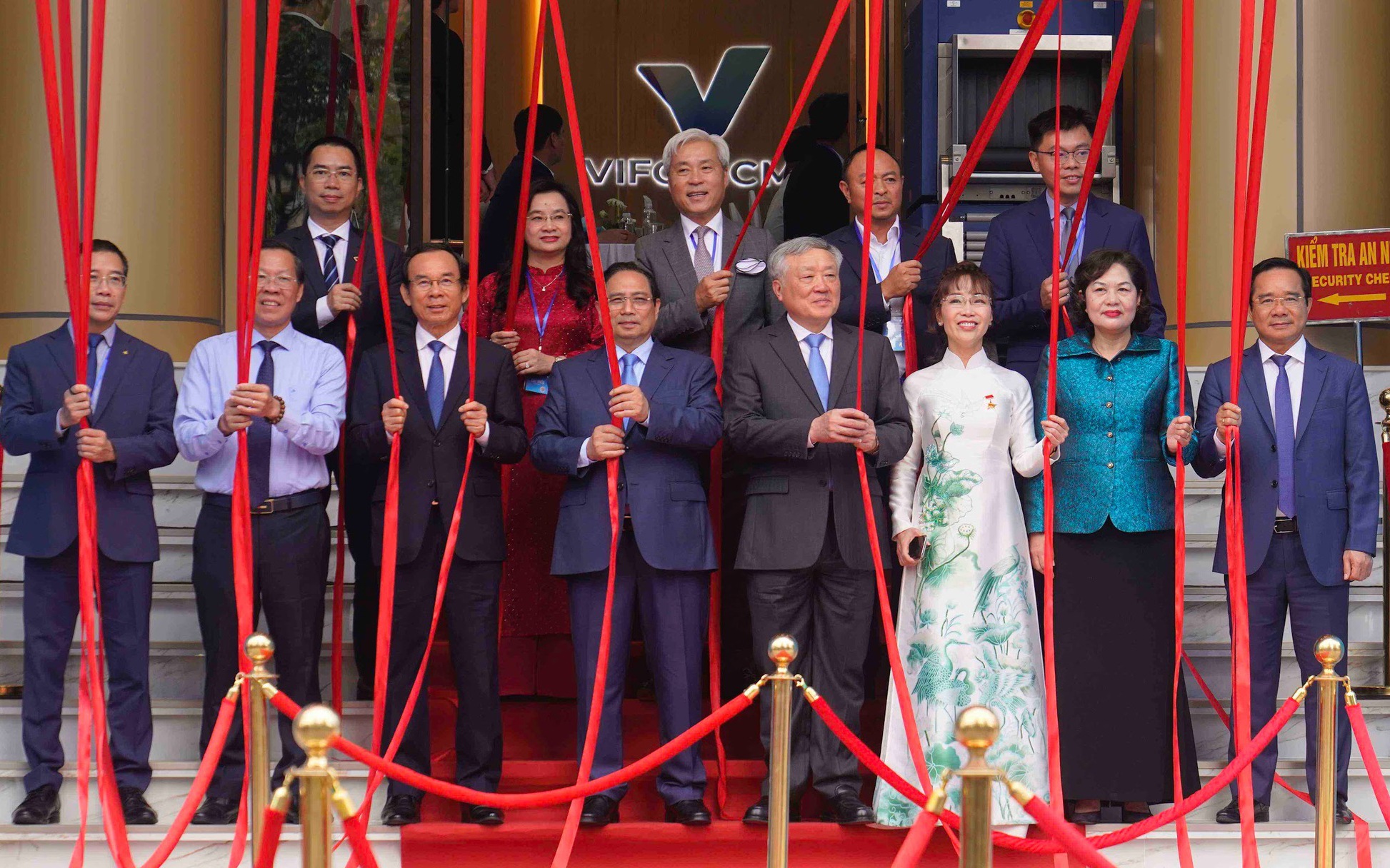 Trung tâm Tài chính Quốc tế Việt Nam tại TP HCM ra mắt: Nền tảng niềm tin đón dòng vốn toàn cầu