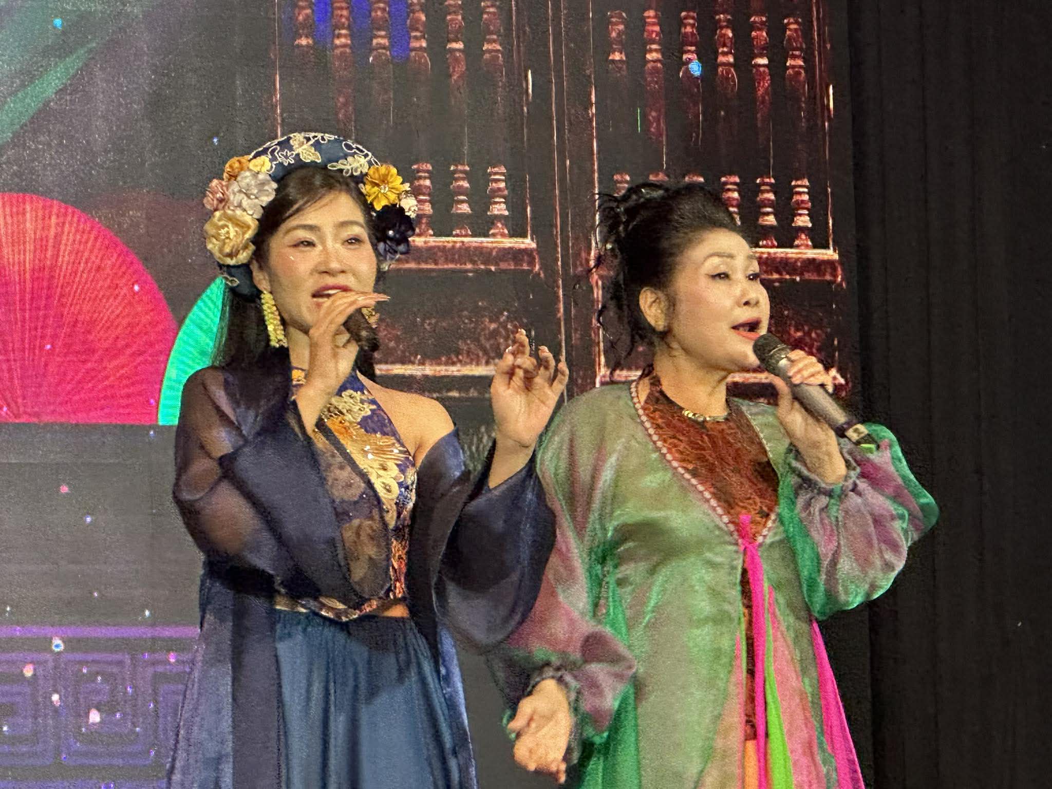 Nhịp cầu văn h&oacute;a nối liền kiều b&agrave;o với cội nguồn - Ảnh 2.