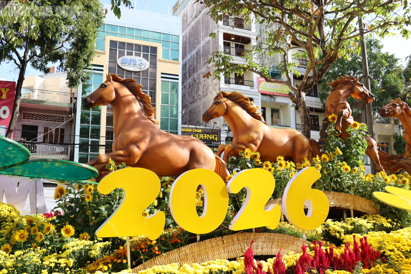 Linh vật ngựa của tỉnh, thành nào đẹp nhất Tết Bính Ngọ 2026? - Ảnh 4.