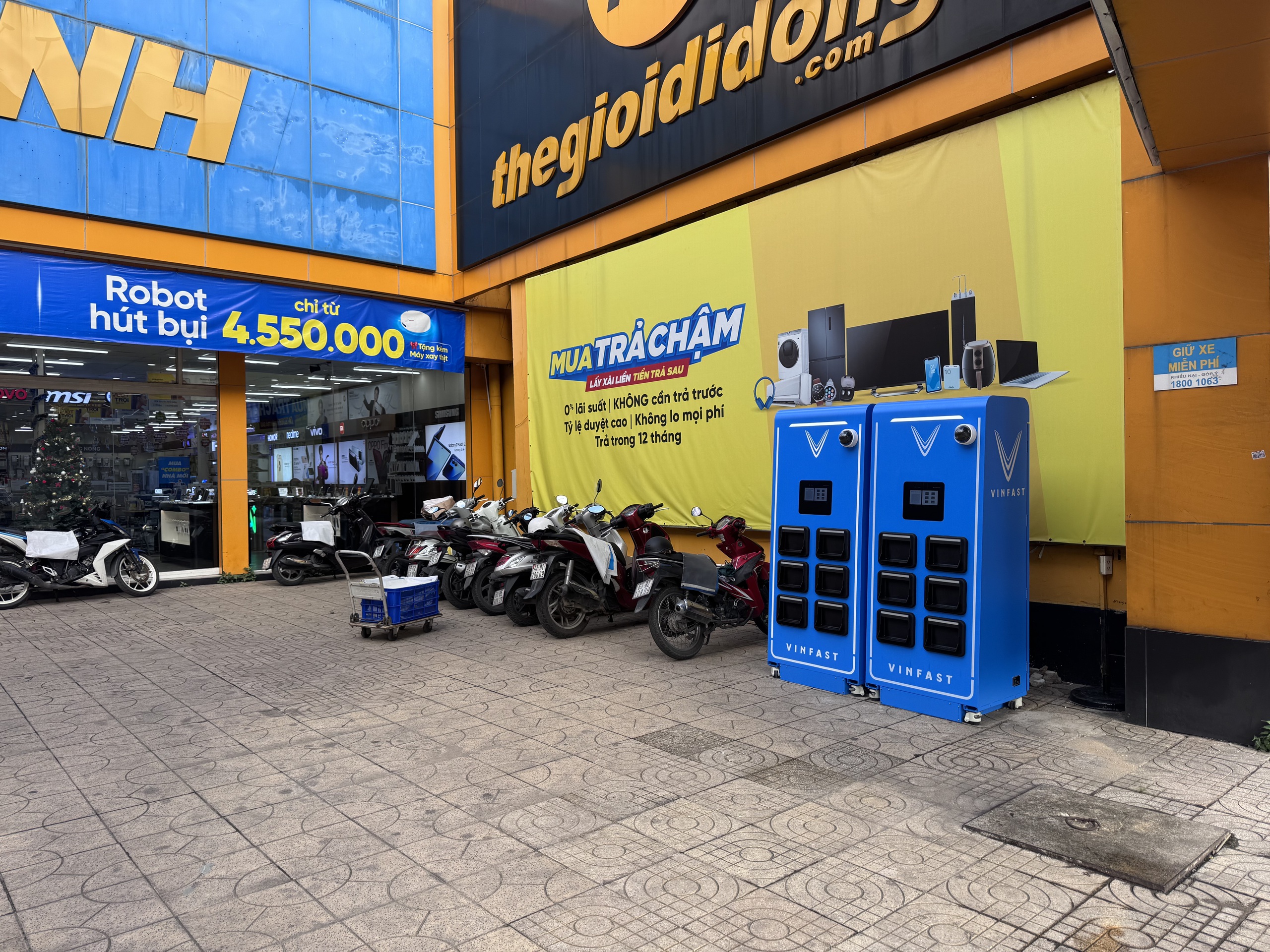 TPHCM c&ocirc;ng bố 52 điểm lắp tủ đổi pin xe m&aacute;y điện - Ảnh 1.