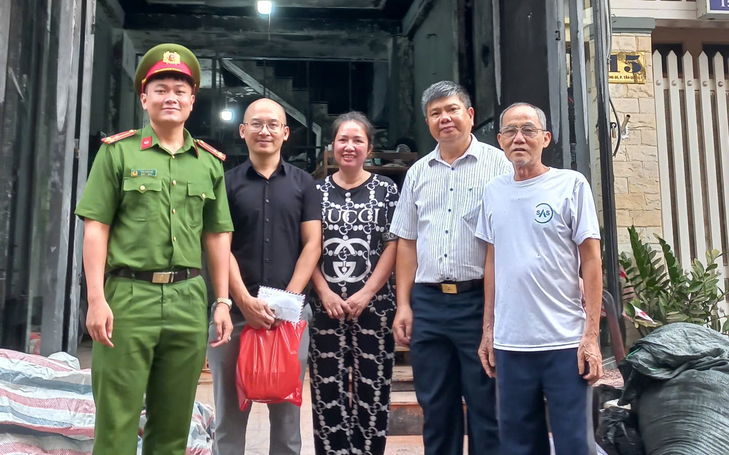 Lời tâm tình của gia đình thoát khỏi vụ cháy nhà gửi đến Công an TPHCM