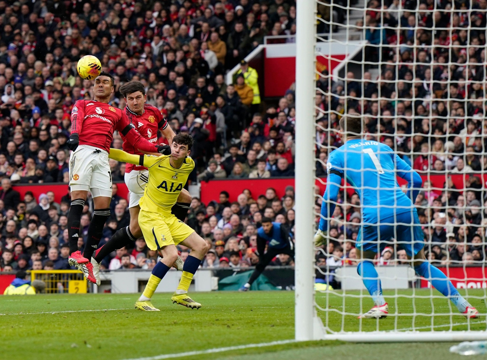 HLV Carrick đ&atilde; vực dậy Man United thế n&agrave;o qua 5 trận đầu ti&ecirc;n? - Ảnh 10.