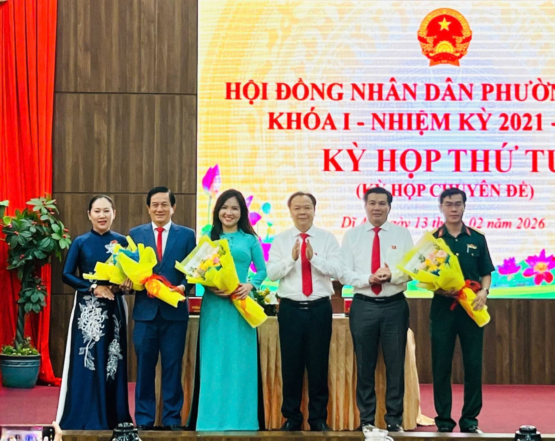 Chủ tịch UBND phường Dĩ An mới được bầu , thay đổi l&atilde;nh đạo Tại phường đ&ocirc;ng d&acirc;n nhất TPHCM - Ảnh 1.