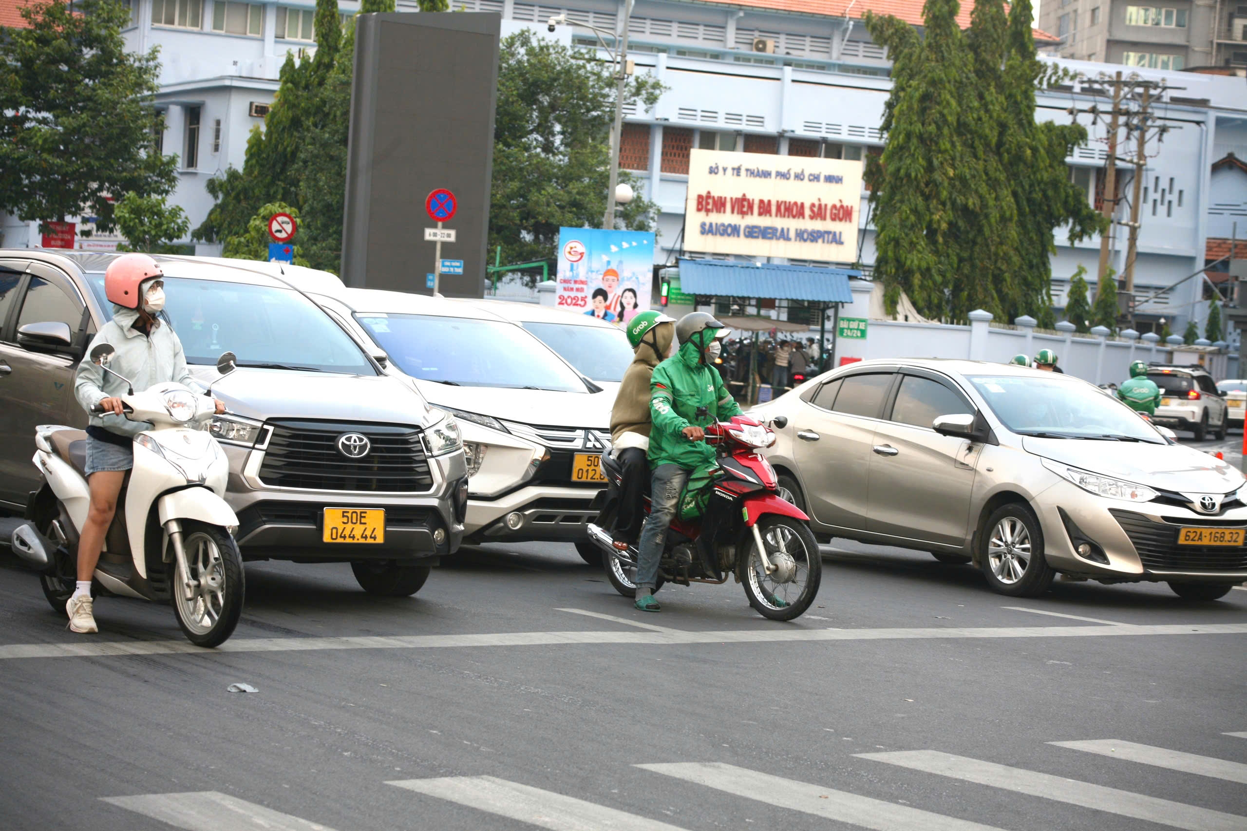 Dự b&aacute;o thời tiết h&ocirc;m nay, 13-2: TPHCM v&agrave; Nam Bộ hanh kh&ocirc; - Ảnh 1.