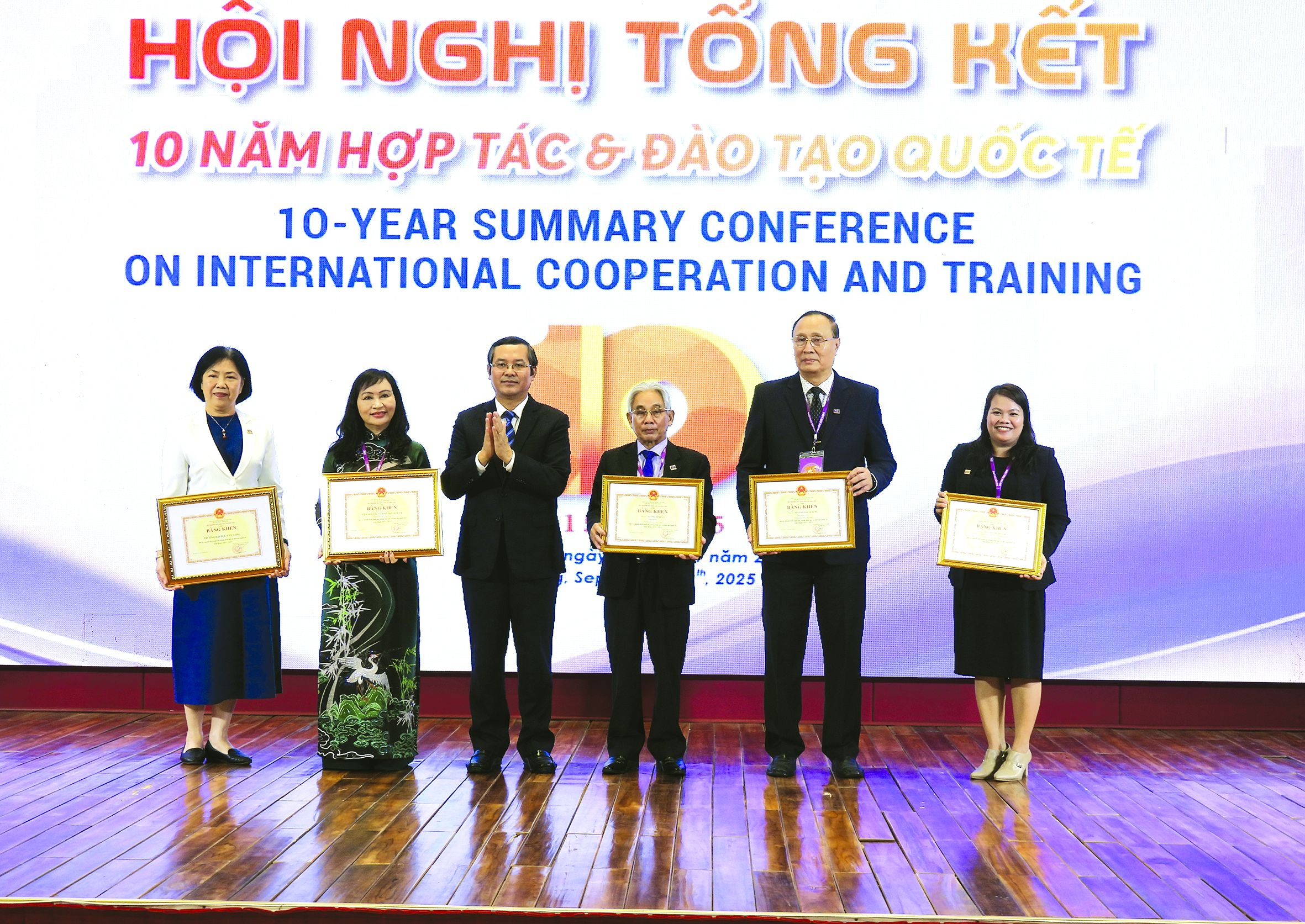 loạt sự kiện tiêu biểu năm 2025 của Trường Đại học Cửu Long - Ảnh 2.