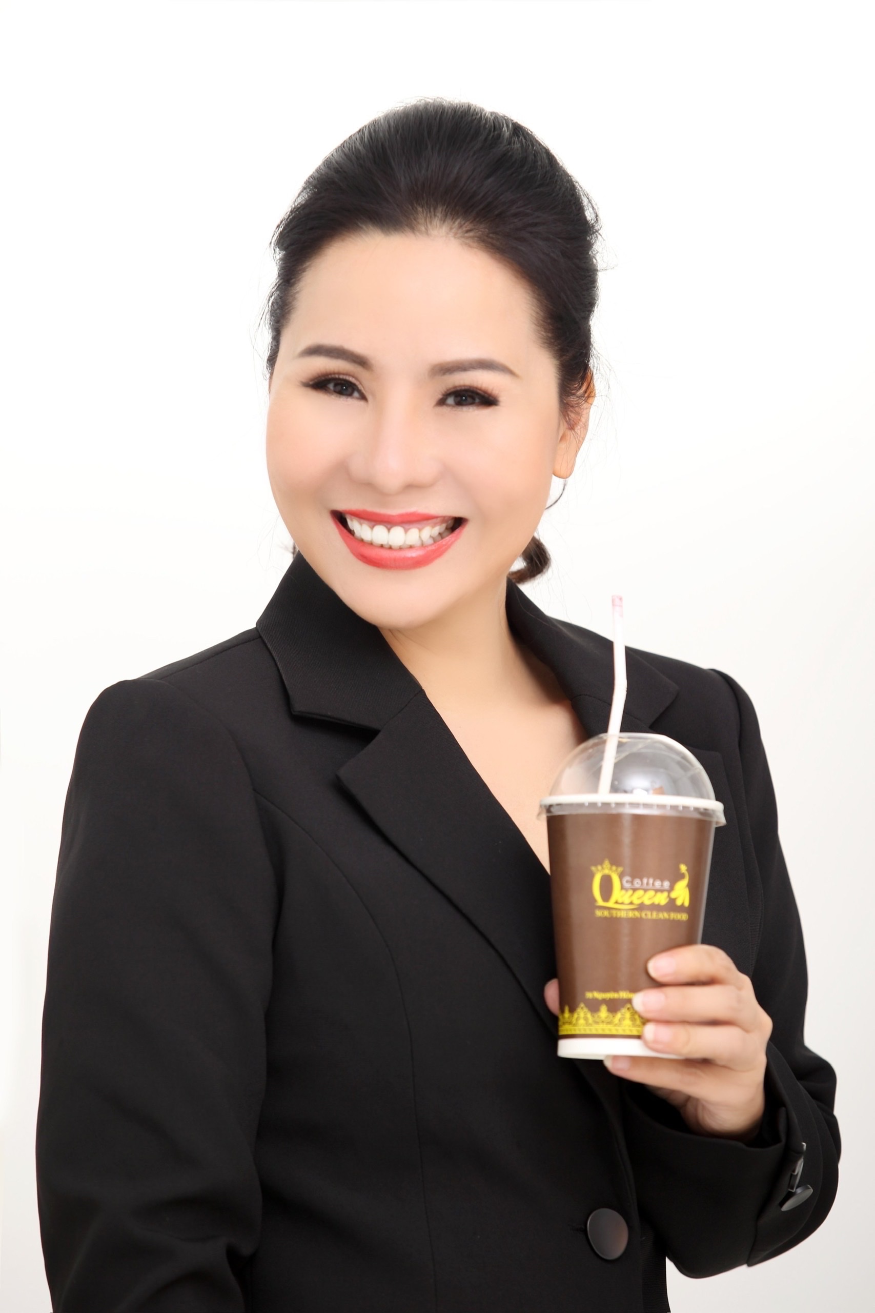 Doanh nhân Ngô Thị Kim Chi: "Bản lĩnh và giá trị nền móng để doanh nghiệp đi đường dài" - Ảnh 1.