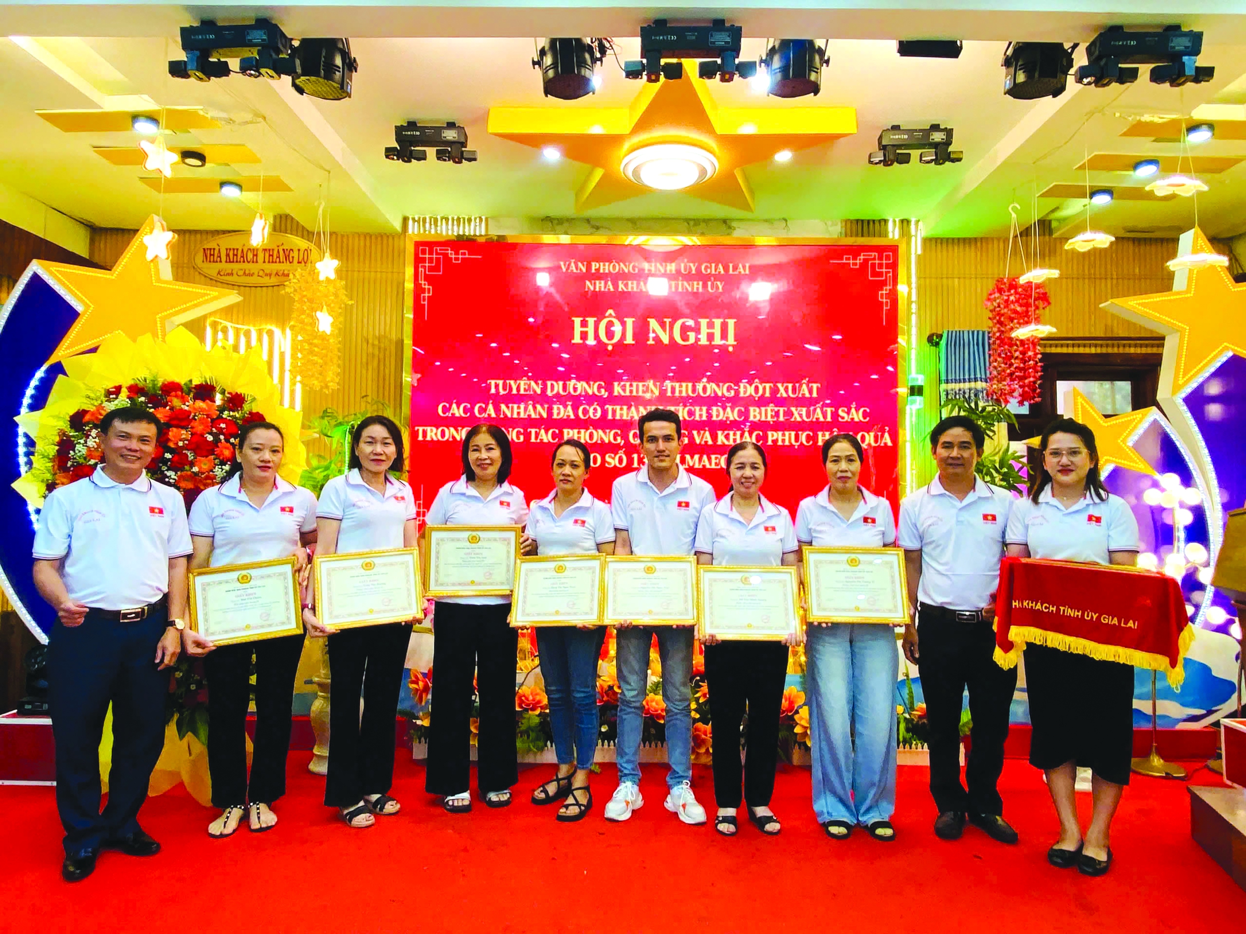 Bứt ph&aacute; từ nền tảng nhiệm vụ ch&iacute;nh trị - Ảnh 2.