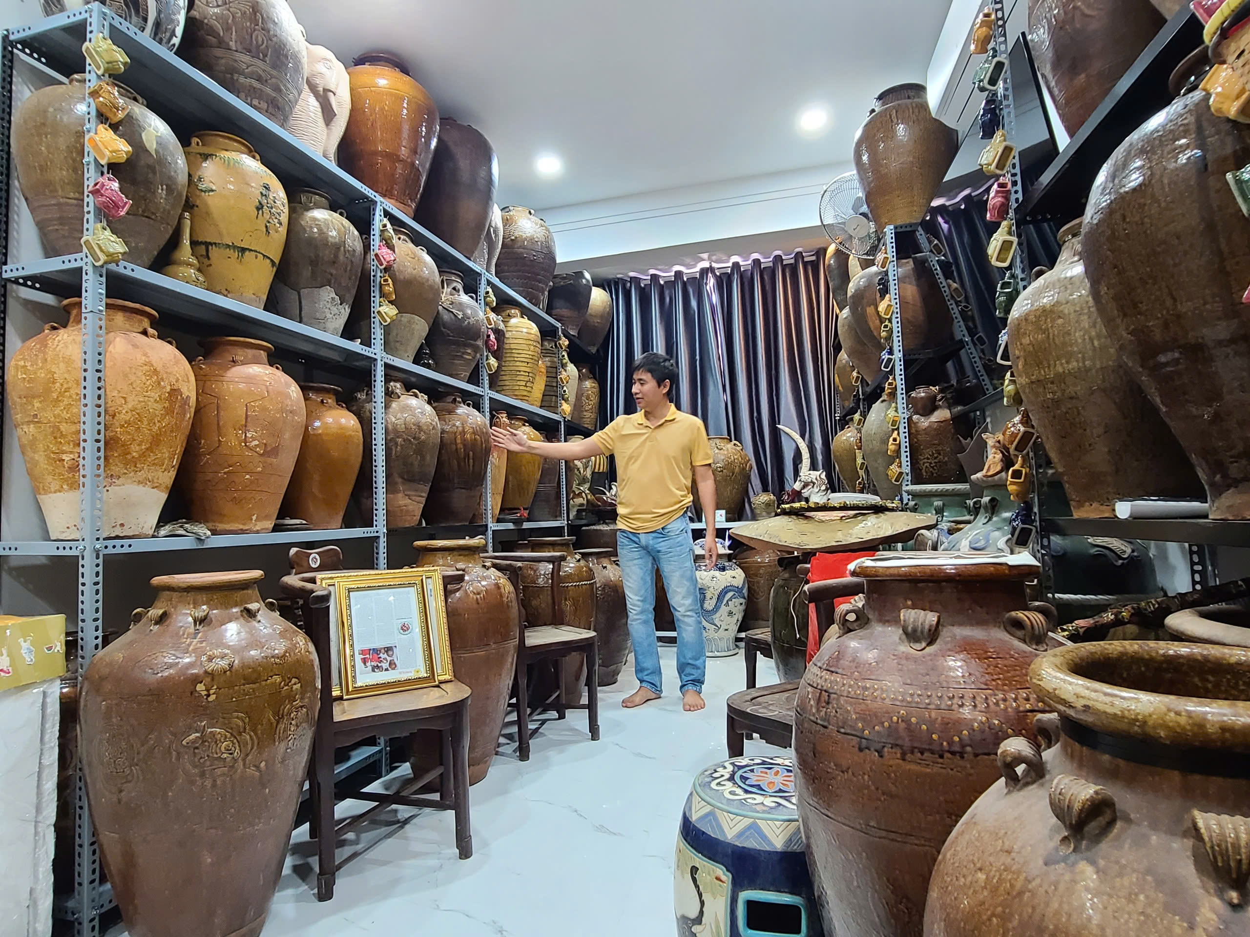 Kh&aacute;m ph&aacute; kho b&aacute;u hơn 10.000 cổ vật giữa đại ng&agrave;n - Ảnh 2.