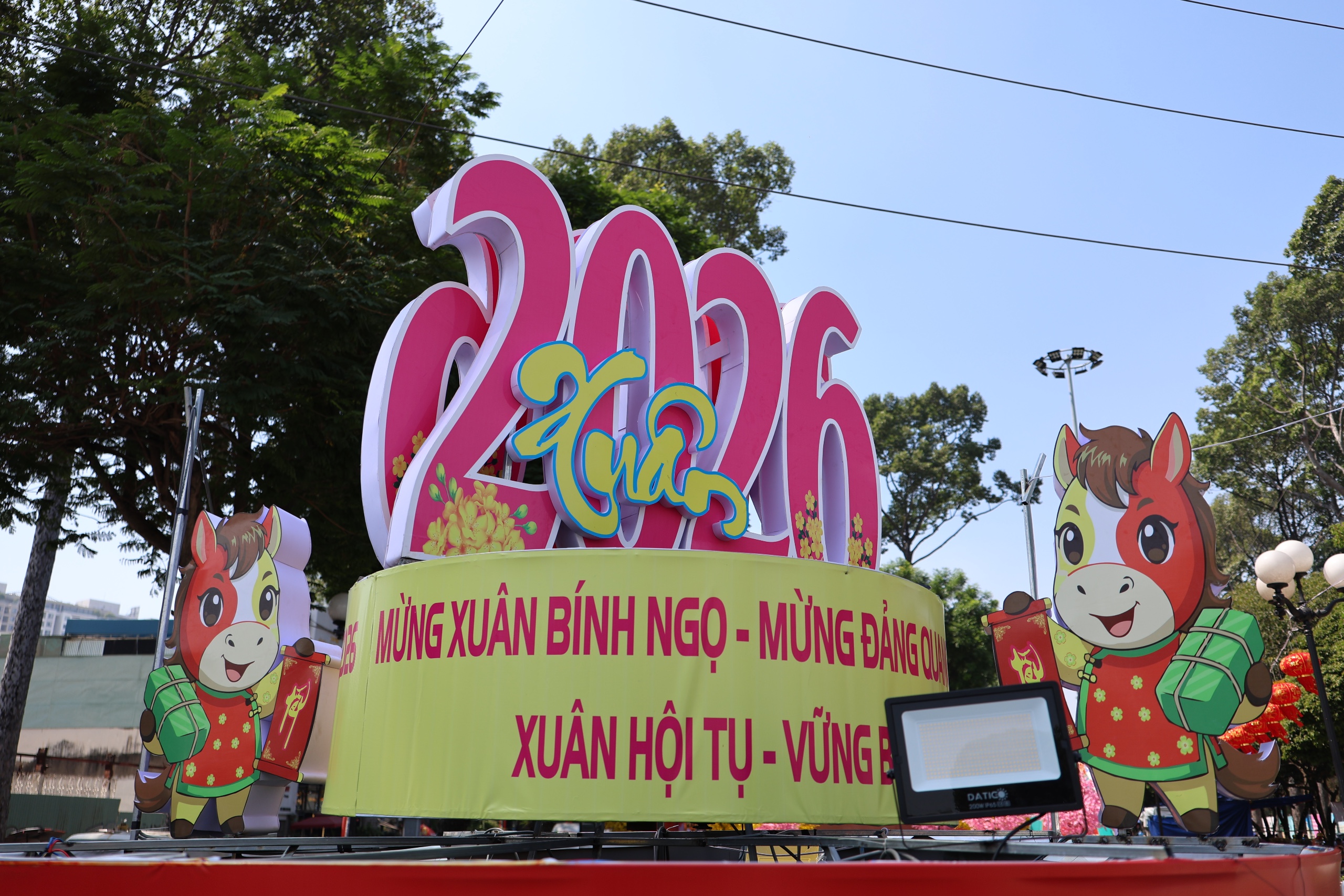 Xuân trong từng con hẻm ở TPHCM - Ảnh 13.