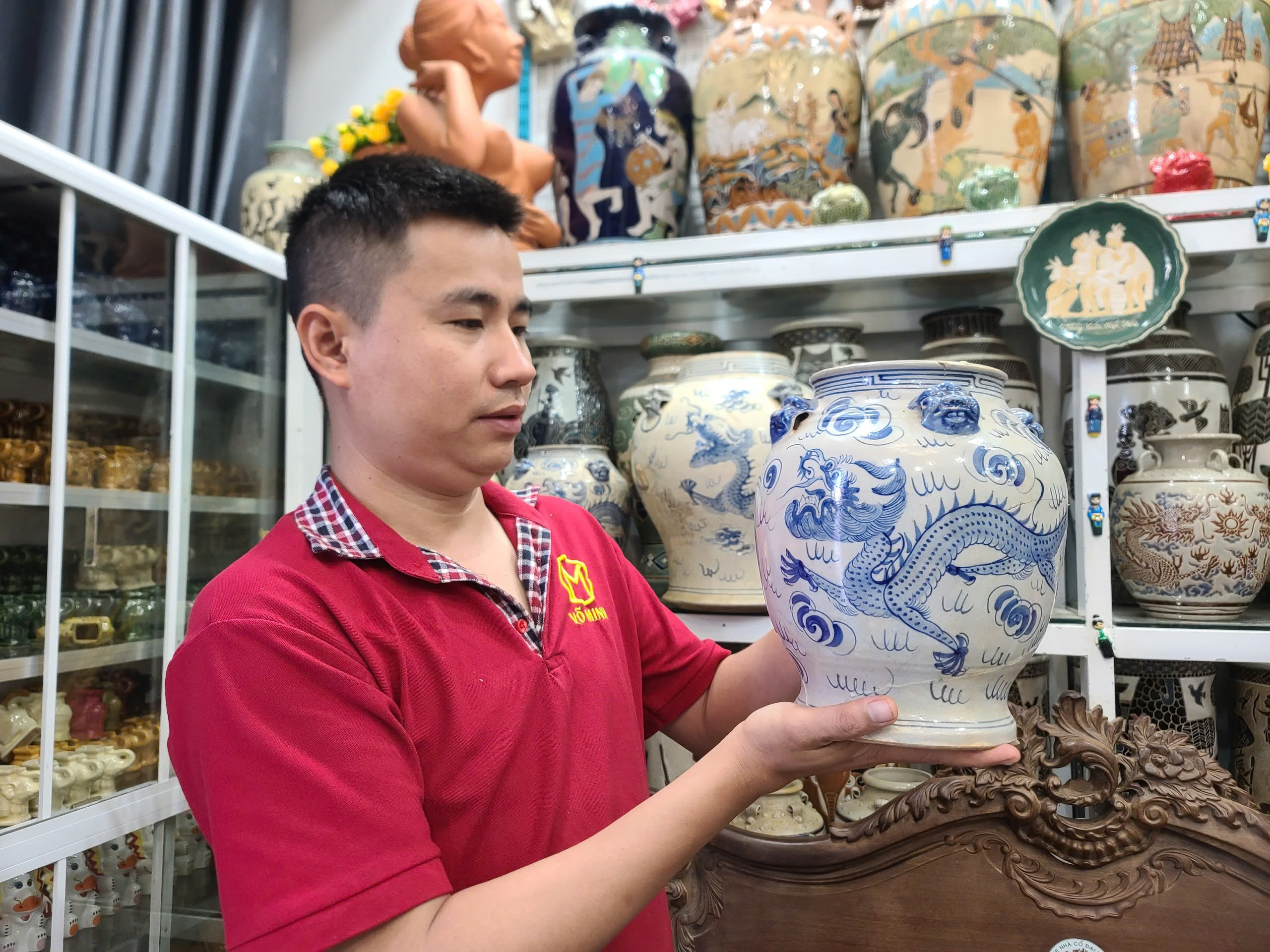 Kh&aacute;m ph&aacute; kho b&aacute;u hơn 10.000 cổ vật giữa đại ng&agrave;n - Ảnh 4.