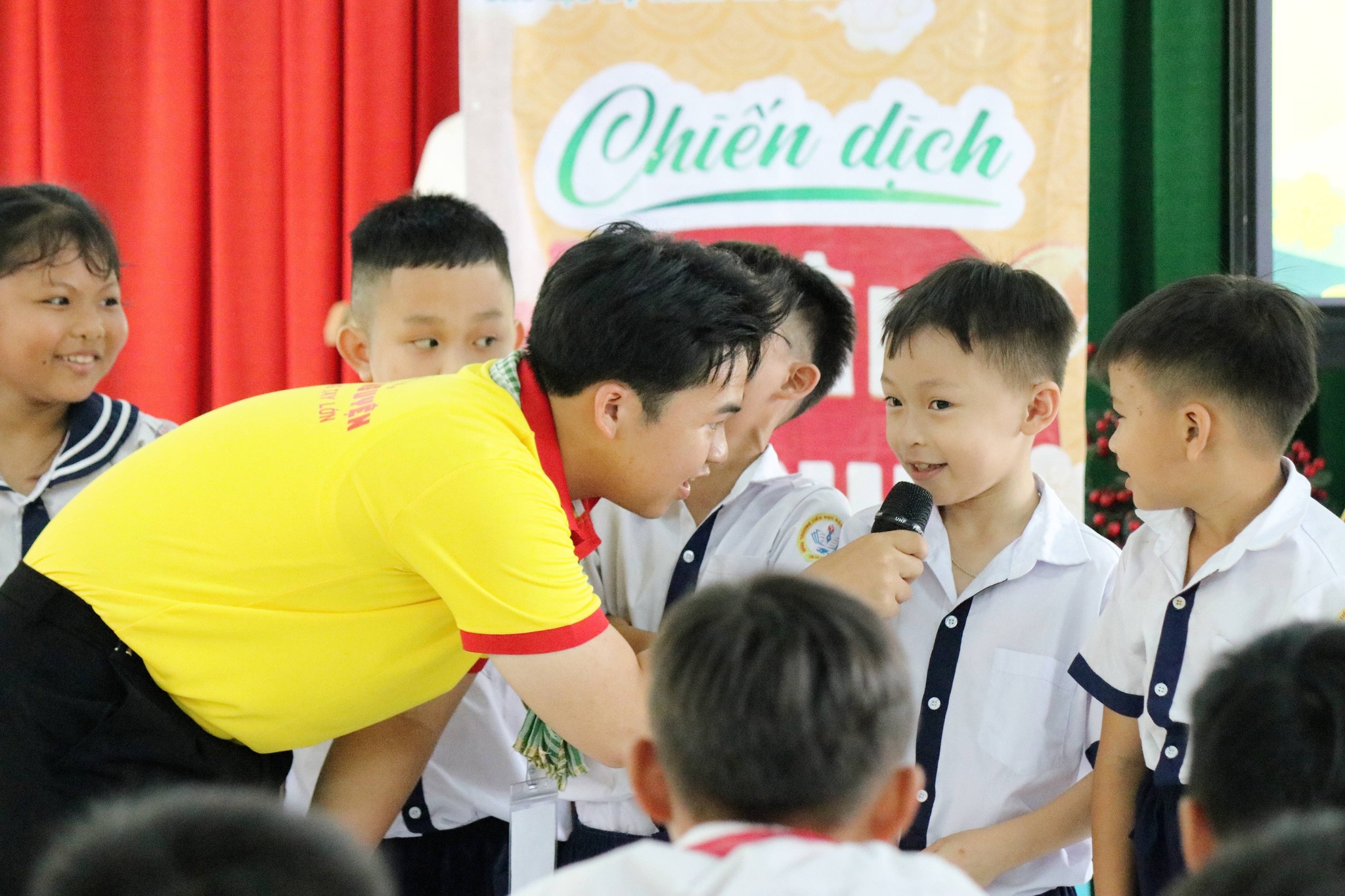 Mang Xuân về xã biên giới - Ảnh 41.