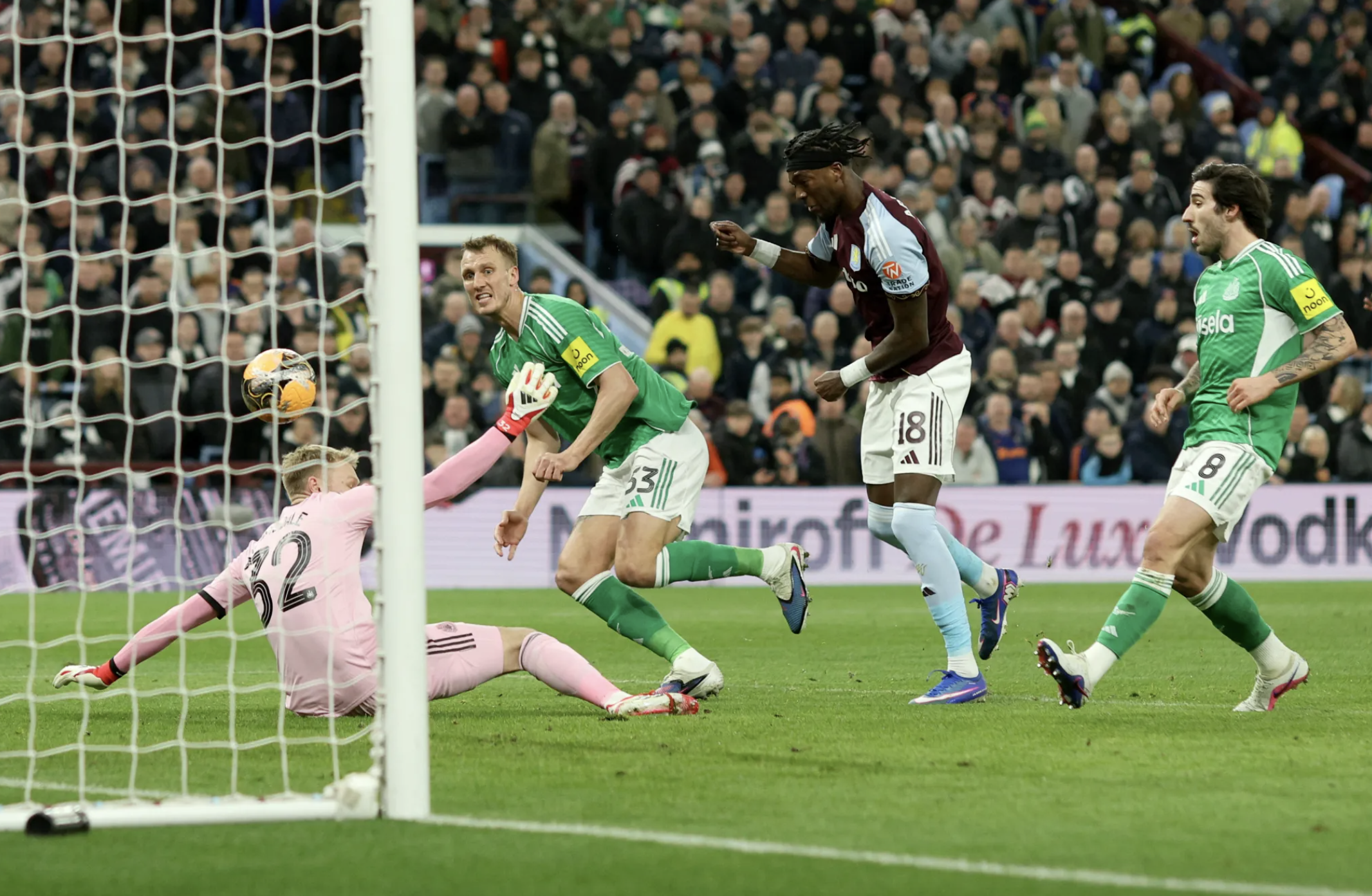 Newcastle ngược dòng hạ Aston Villa, hiên ngang vào vòng 5 FA Cup - Ảnh 1.