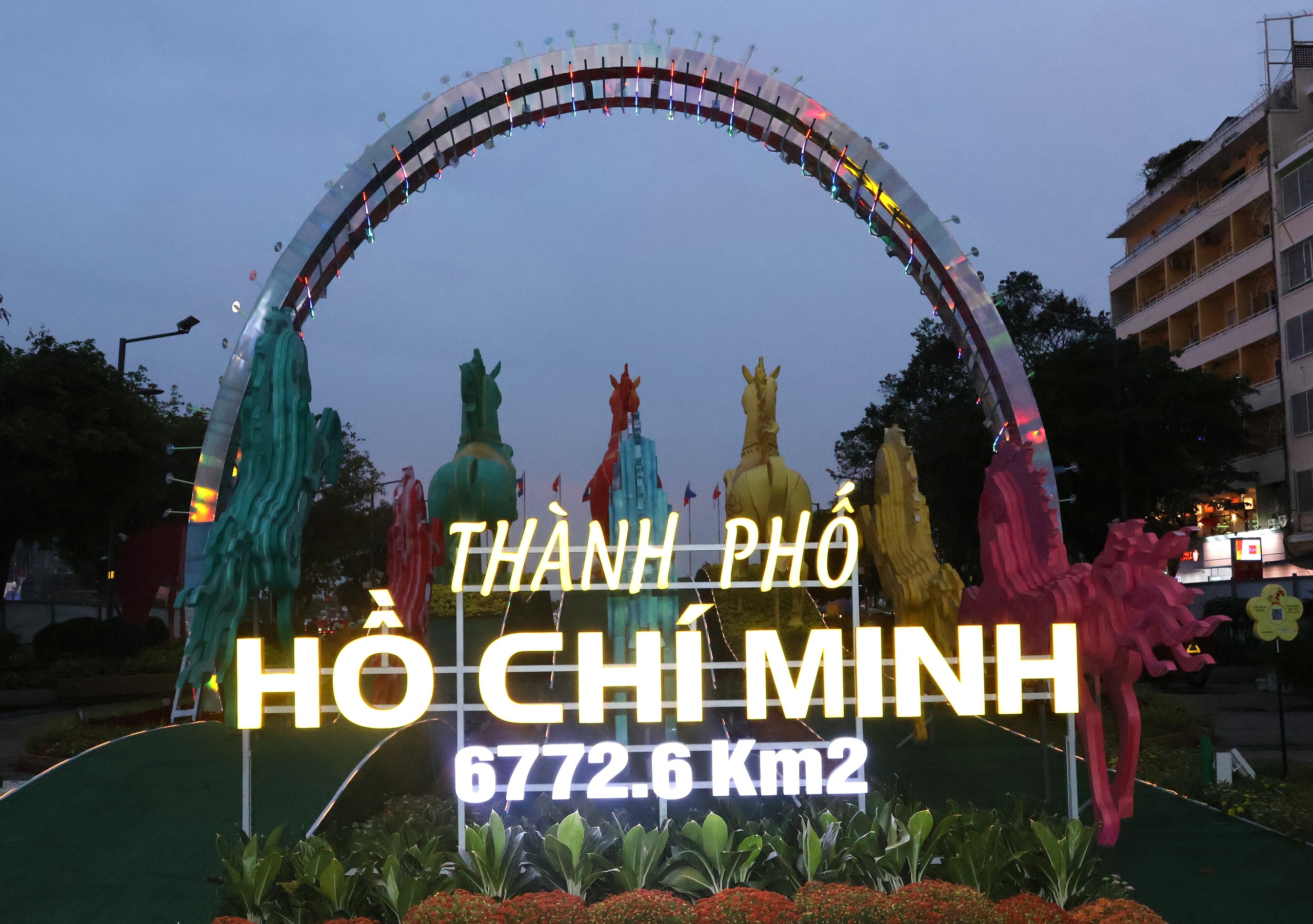 Tết đầu tiên ở TPHCM: Những phường vừa lạ vừa quen trong không gian mới 2026 - Ảnh 8.