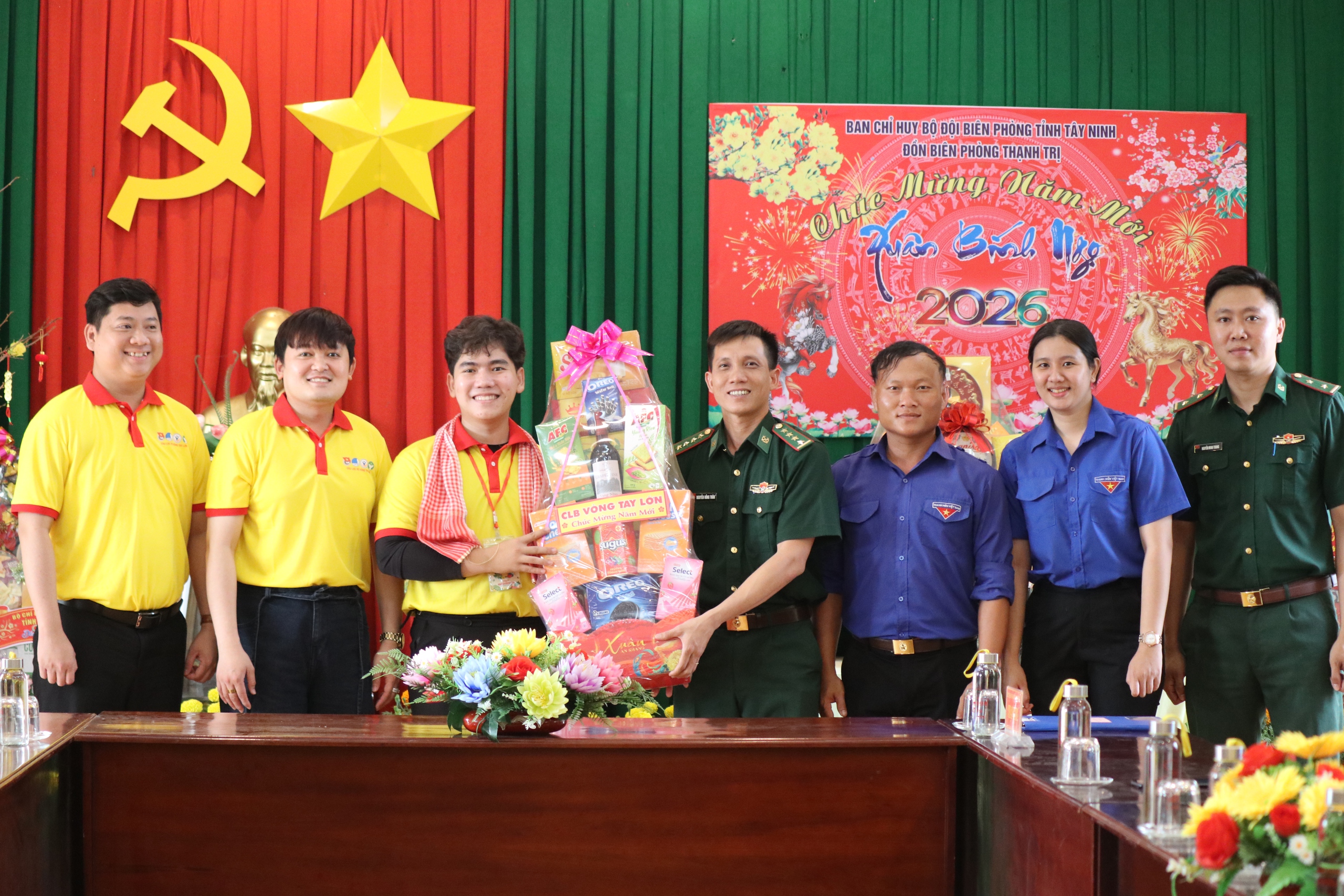Mang Xuân về xã biên giới - Ảnh 8.