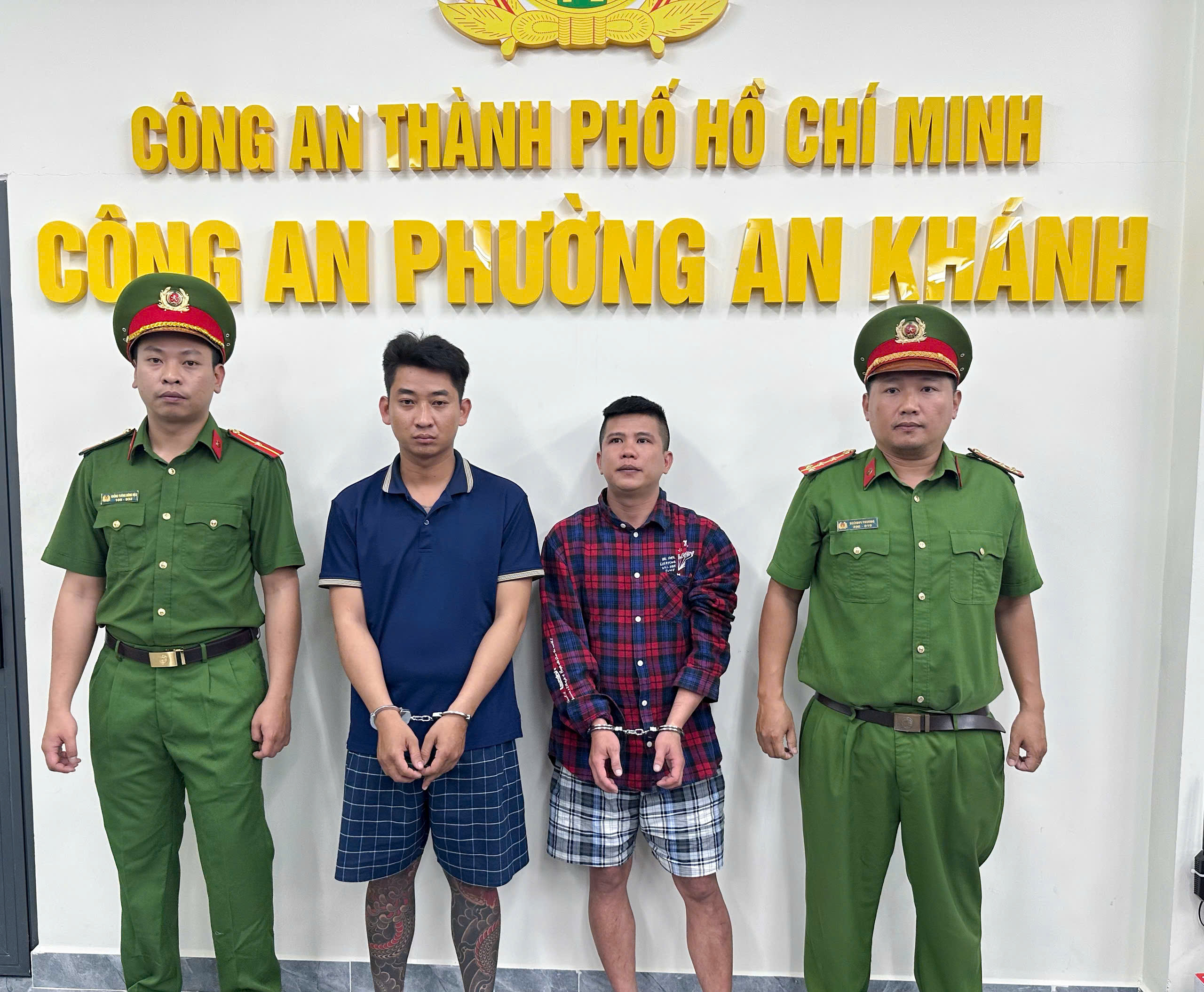 C&ocirc;ng an TPHCM bắt hai người trộm ch&oacute; g&acirc;y x&ocirc;n xao dư luận - Ảnh 1.