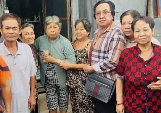 Nghệ sĩ Ng&acirc;n Linh sau 15 năm xa xứ, hạnh ph&uacute;c khi được l&agrave;m việc thiện nguyện tại qu&ecirc; nh&agrave; - Ảnh 4.