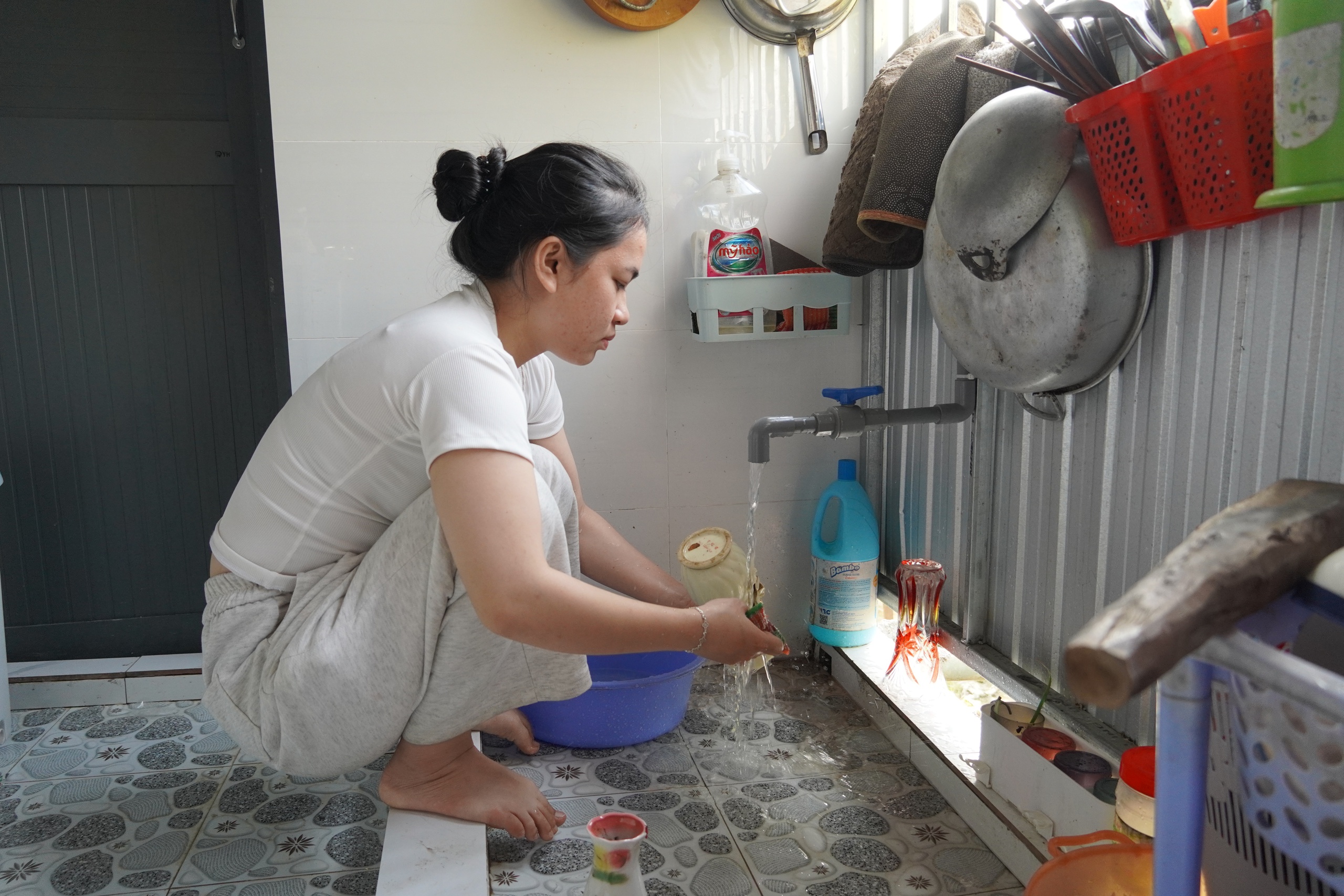 Tết của 5 chị em mồ c&ocirc;i ở Đồng Th&aacute;p - Ảnh 5.