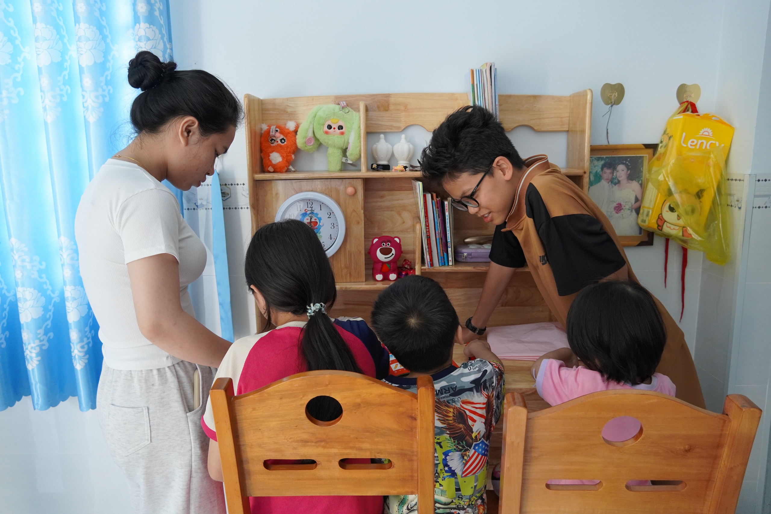 Tết của 5 chị em mồ c&ocirc;i ở Đồng Th&aacute;p - Ảnh 10.