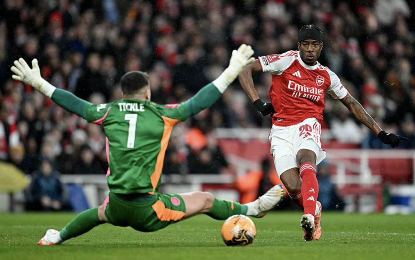 Arsenal thắng nhàn nhã Wigan, lần đầu vào vòng 5 FA Cup sau năm năm