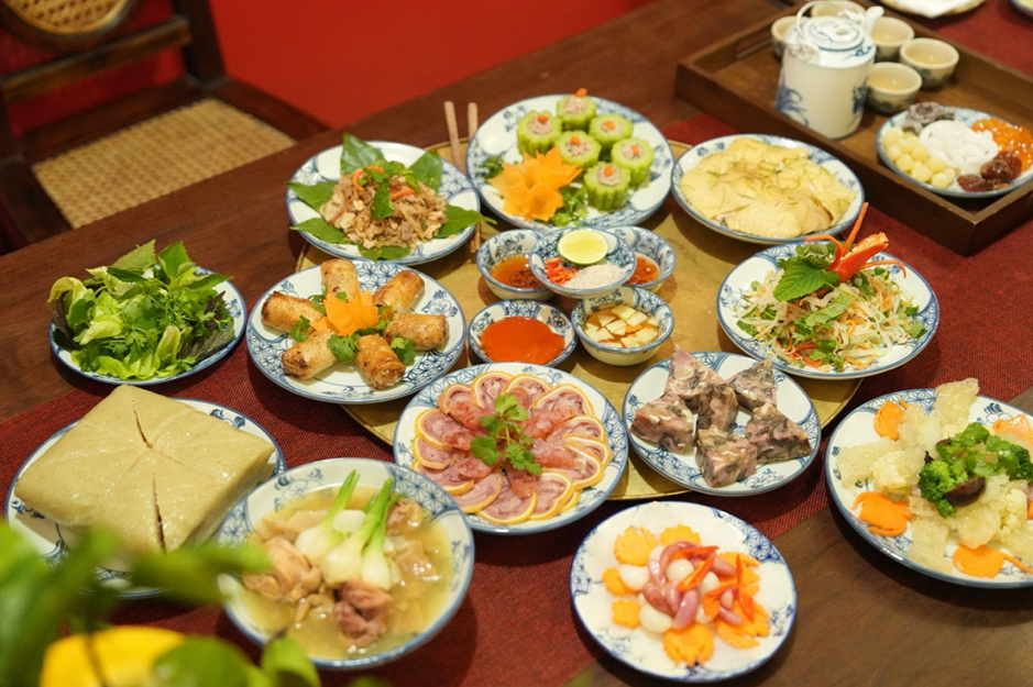 Những phong tục, nghi thức quan trọng trong đ&ecirc;m giao thừa - Ảnh 1.