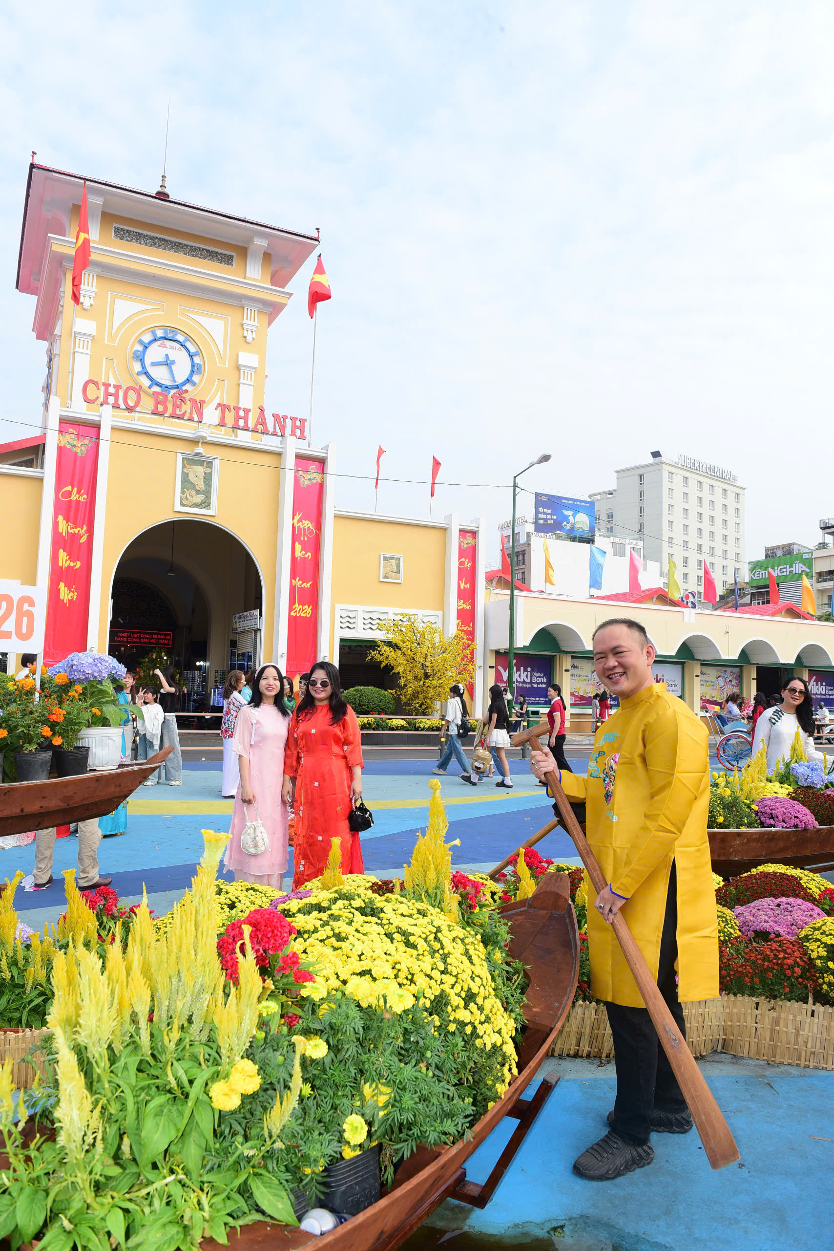 T&acirc;m Minhon ra mắt MV xu&acirc;n, "Ch&uacute;c Tết &ocirc;ng b&agrave;, cha mẹ" - Ảnh 4.