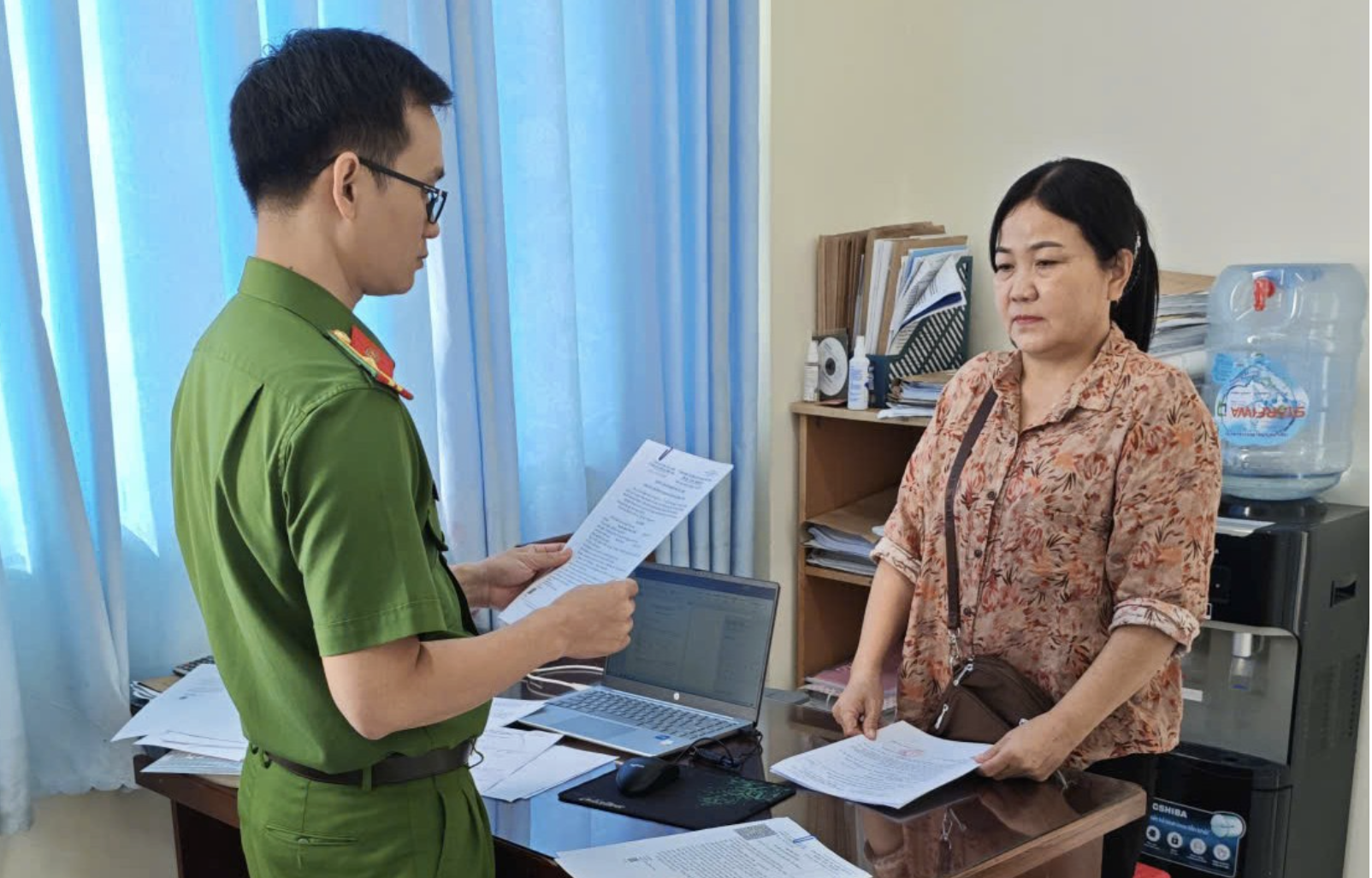Chủ doanh nghiệp thu gom r&aacute;c Vĩnh Long bị khởi tố v&igrave; trốn thuế nghi&ecirc;m trọng - Ảnh 1.