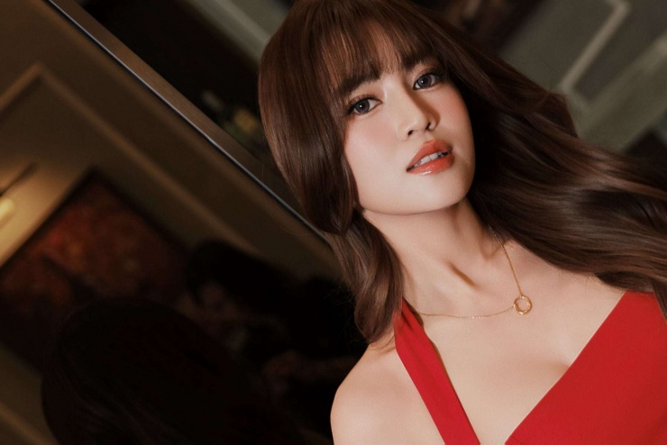 Sao Việt tuổi Ngựa đ&igrave;nh đ&aacute;m của showbiz Việt  - Ảnh 2.