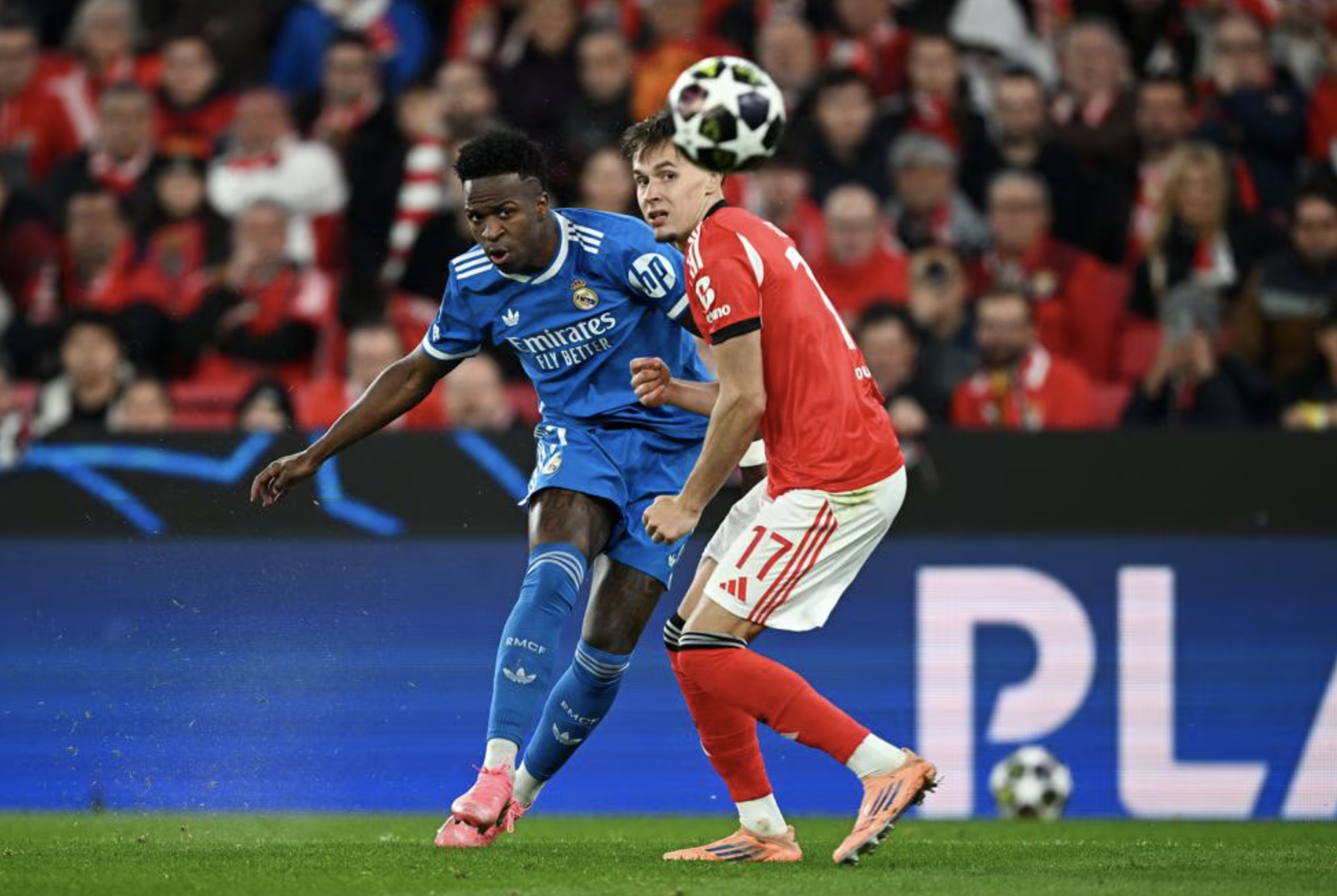 Vinicius tỏa s&aacute;ng, Real Madrid thắng chủ nh&agrave; Benfica giữa t&acirc;m b&atilde;o Lisbon - Ảnh 4.