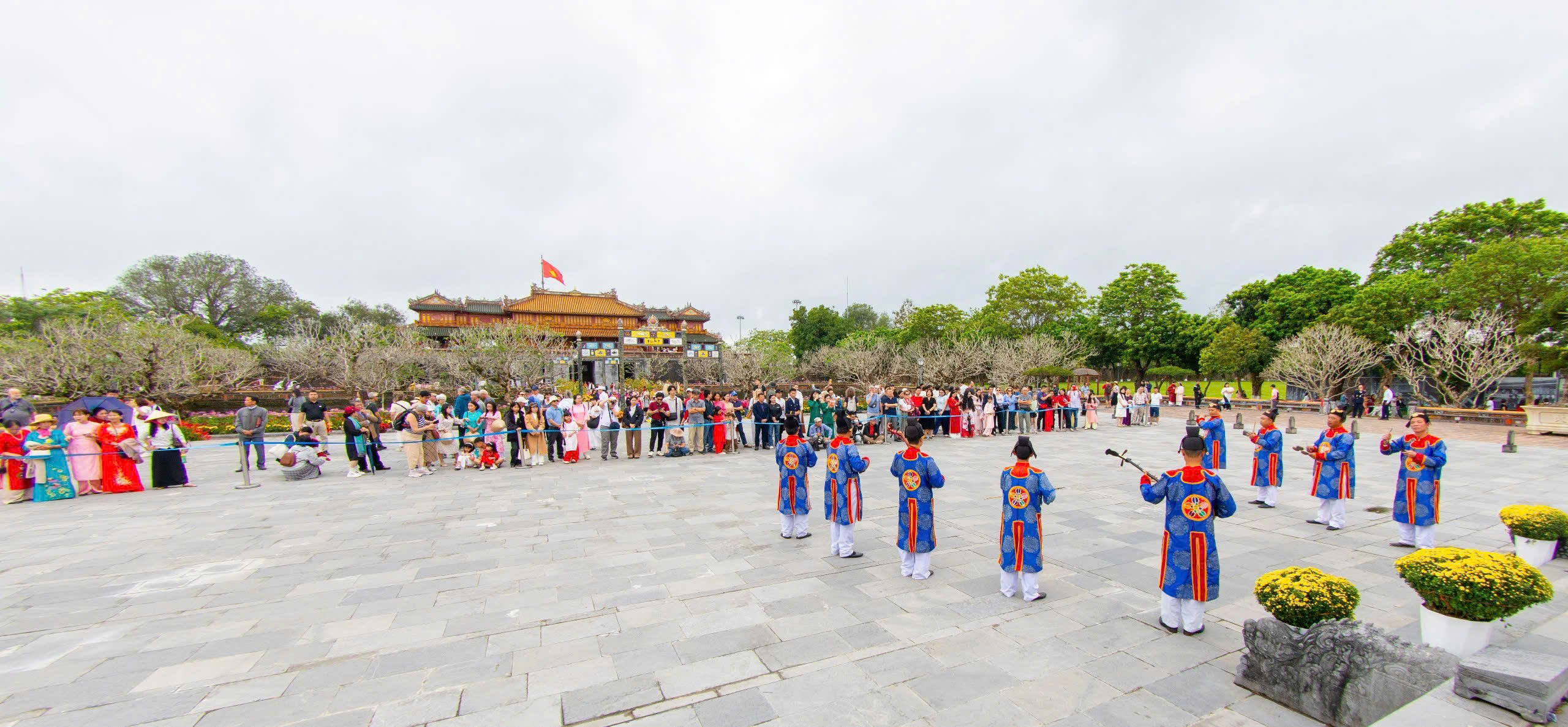 Không khí Tết Bính Ngọ 2026 tại Đại nội Huế: Những trải nghiệm tuyệt vời - Ảnh 20.