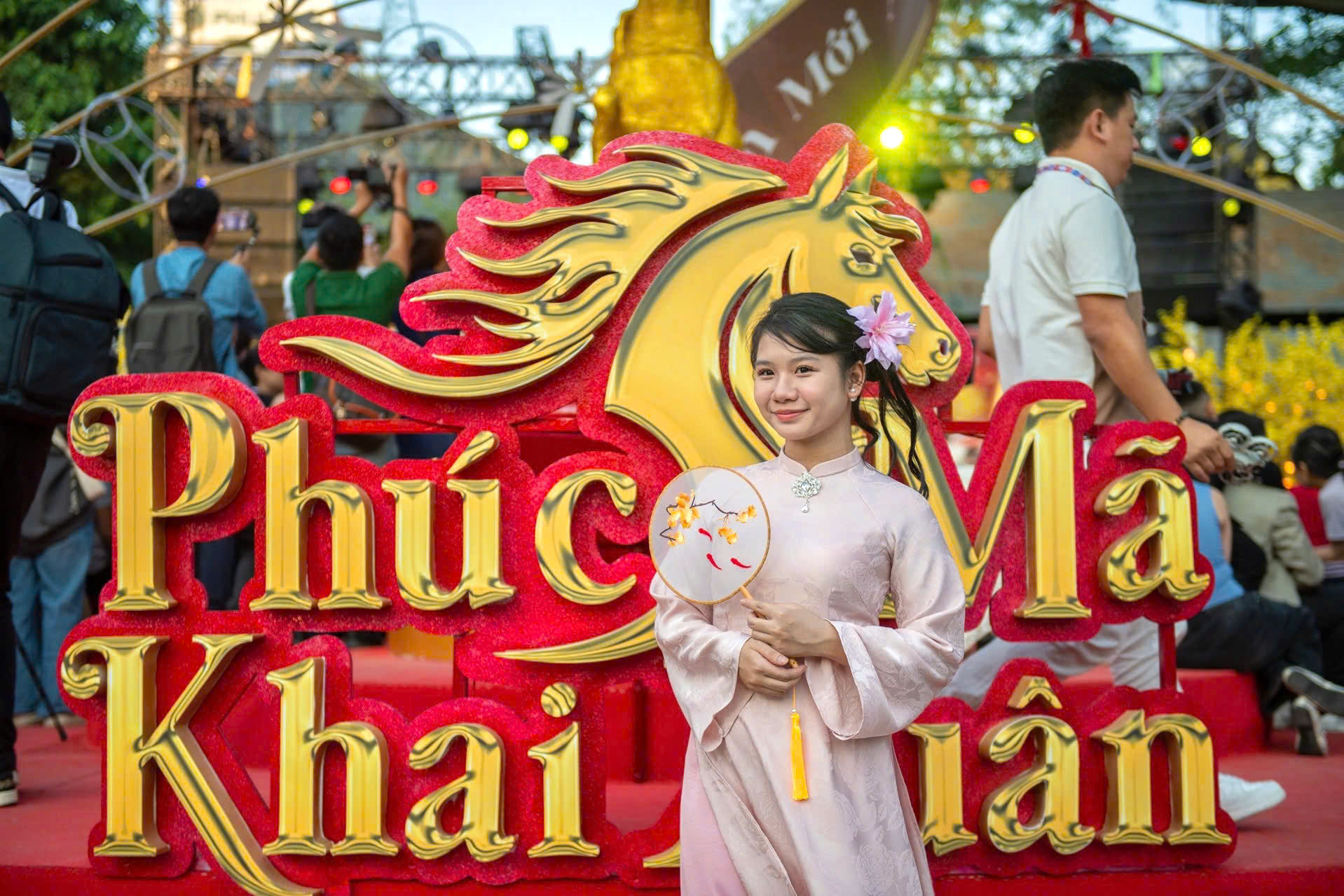 Check-in đầu xuân với Đại mã - Ảnh 6.
