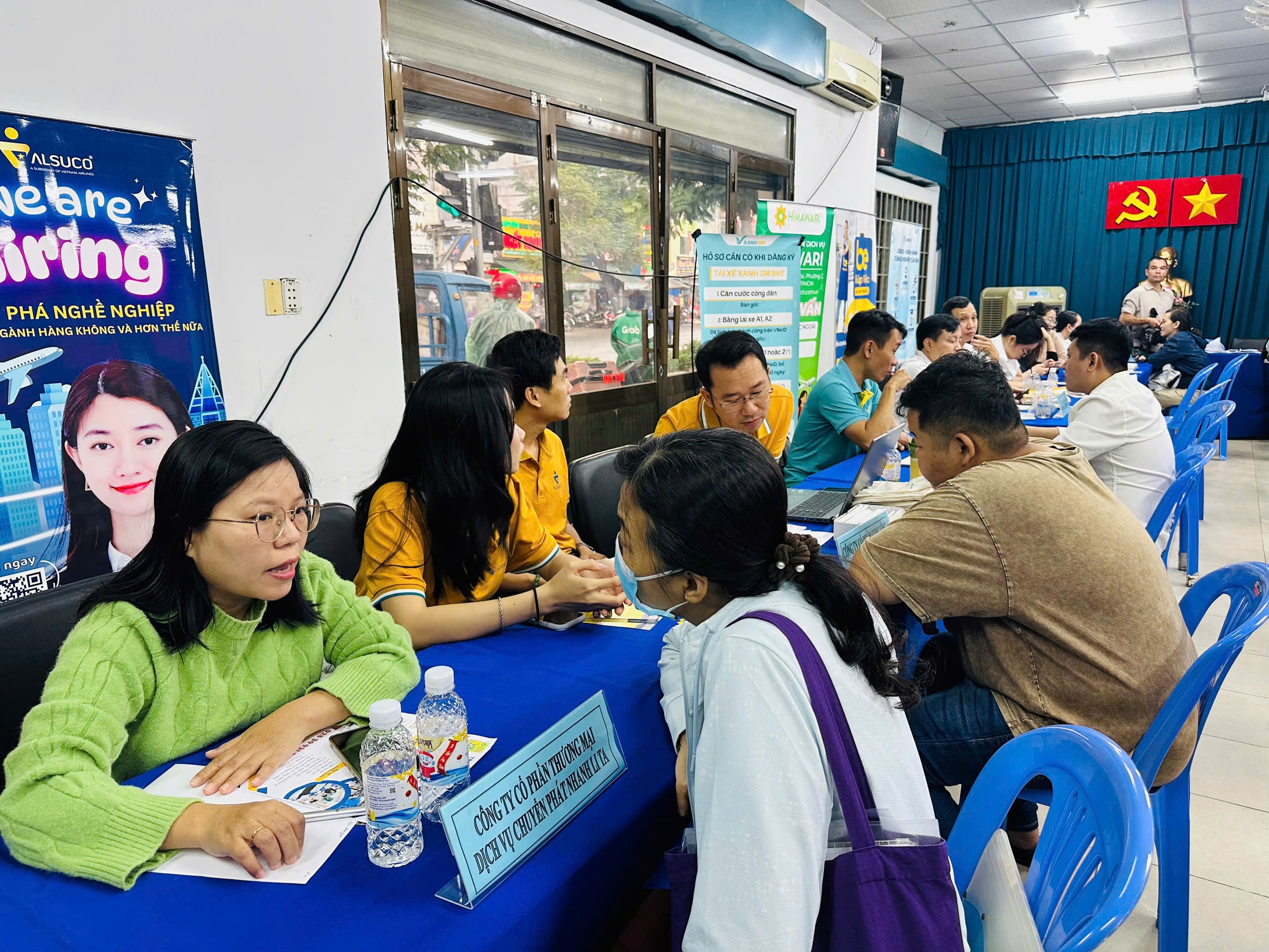 Thị trường lao động TPHCM năm 2026: Những ng&agrave;nh nghề sẽ kh&aacute;t nh&acirc;n lực sau Tết - Ảnh 1.
