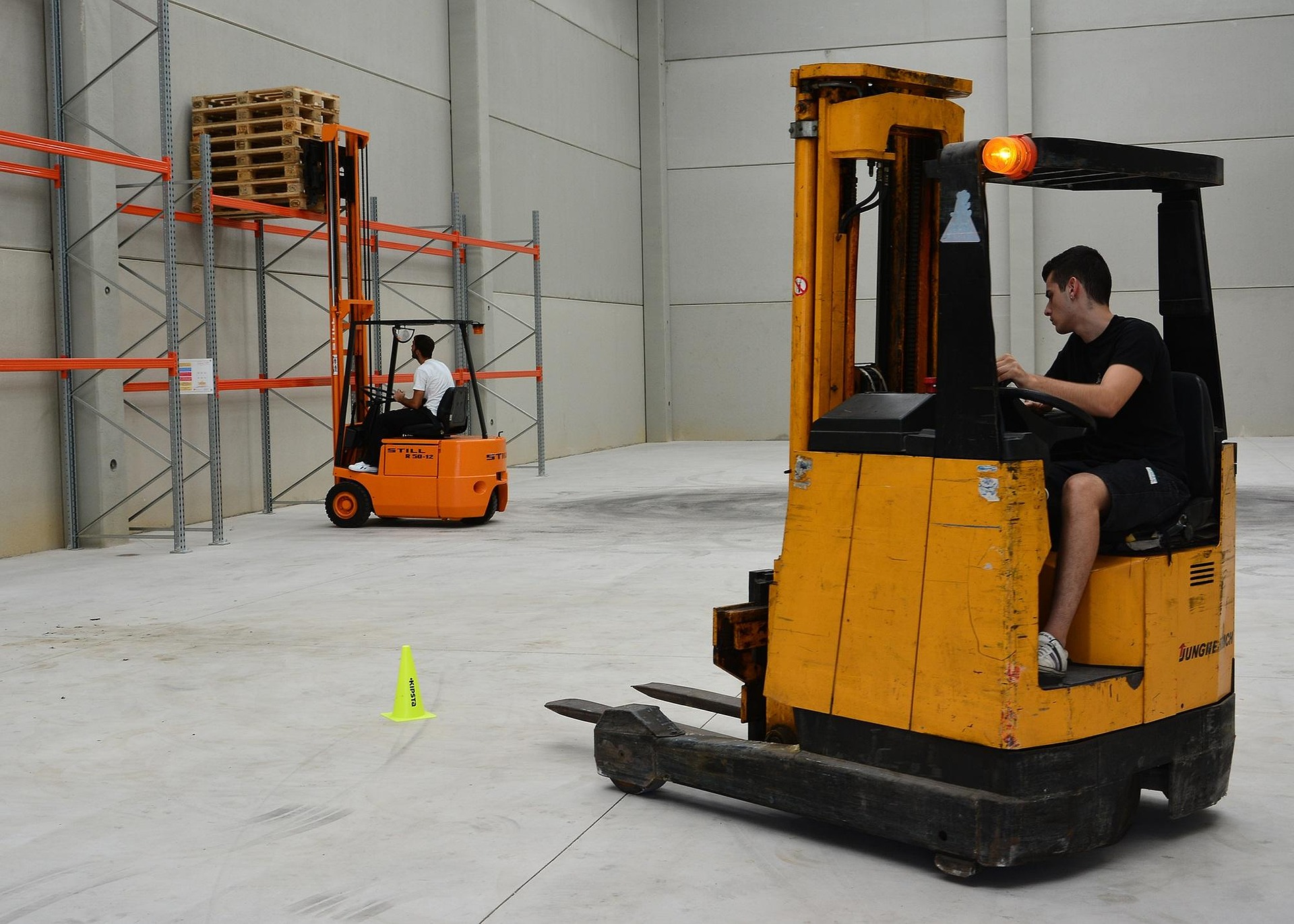 Thị trường lao động TPHCM năm 2026: Những ng&agrave;nh nghề sẽ kh&aacute;t nh&acirc;n lực sau Tết - Ảnh 5.