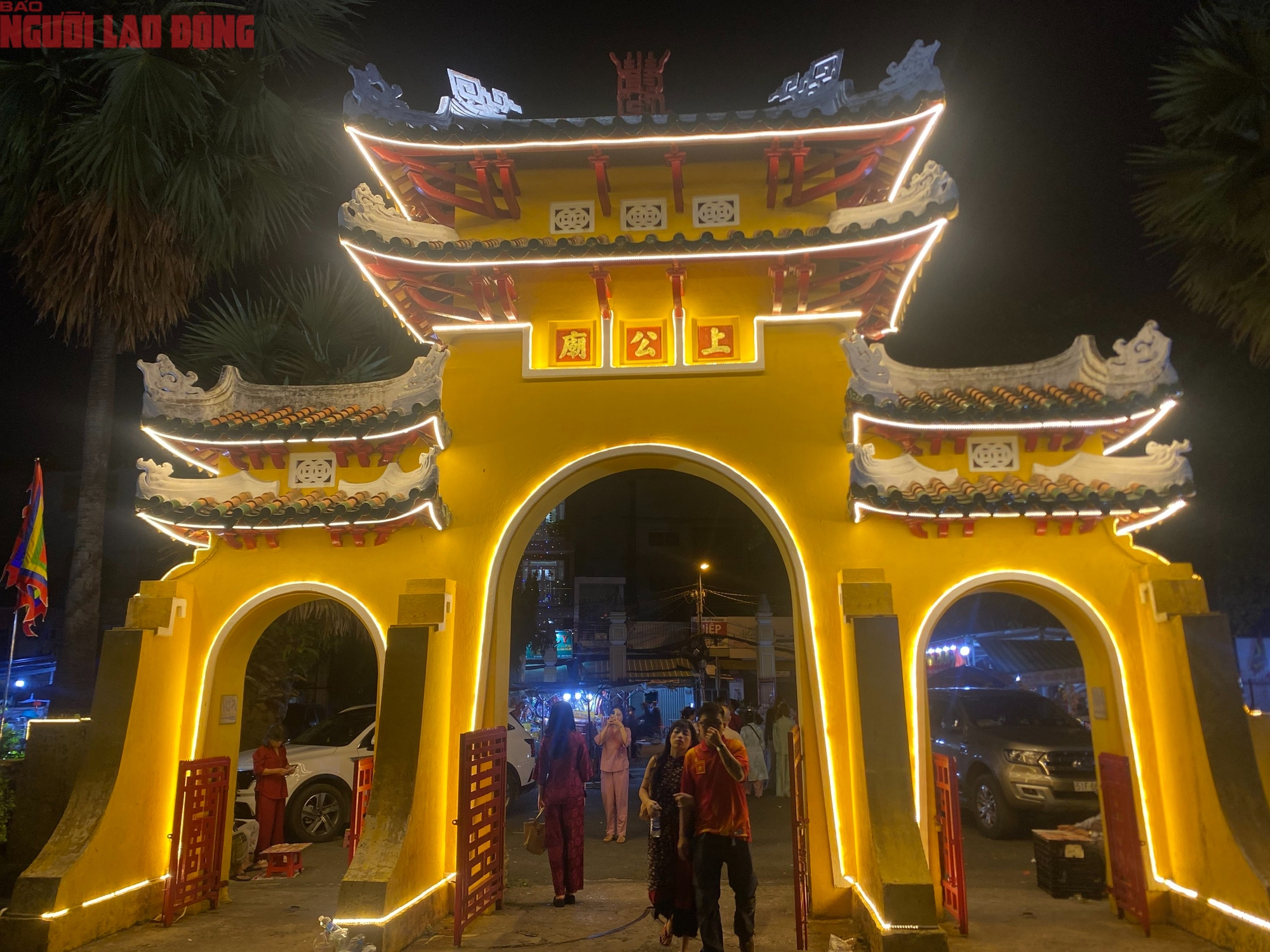 Xu&acirc;n an l&agrave;nh ở một linh miếu gần 200 năm tuổi - Ảnh 16.