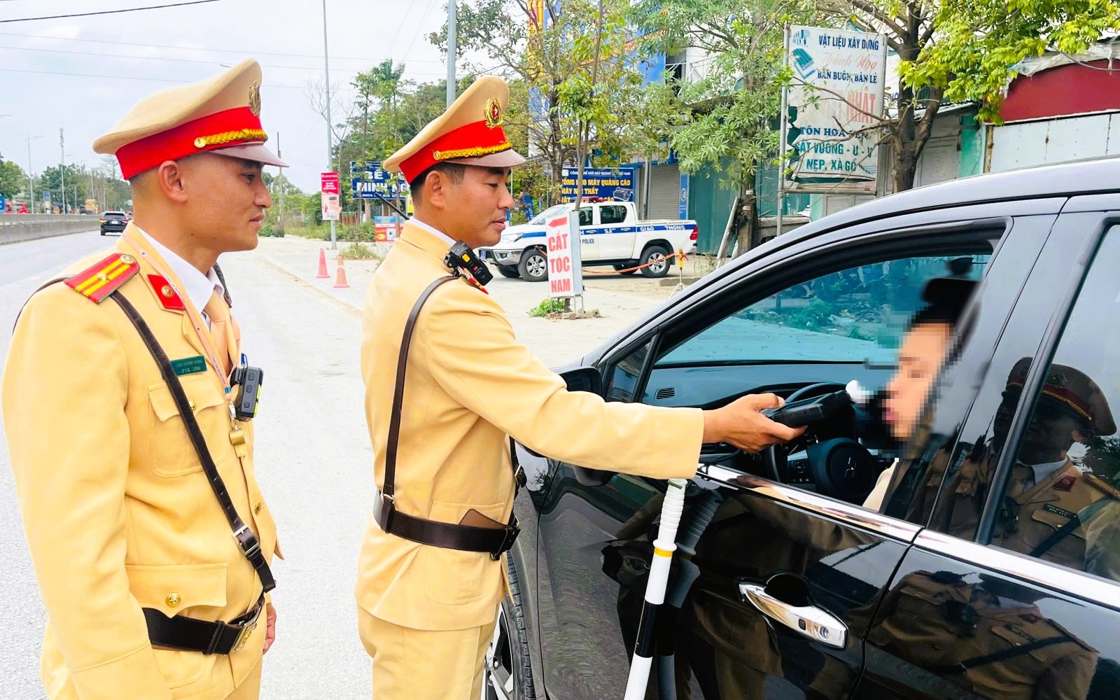 CSGT Đồng Nai xử l&yacute; vi phạm nồng độ cồn dịp Tết 2026 - Ảnh 2.