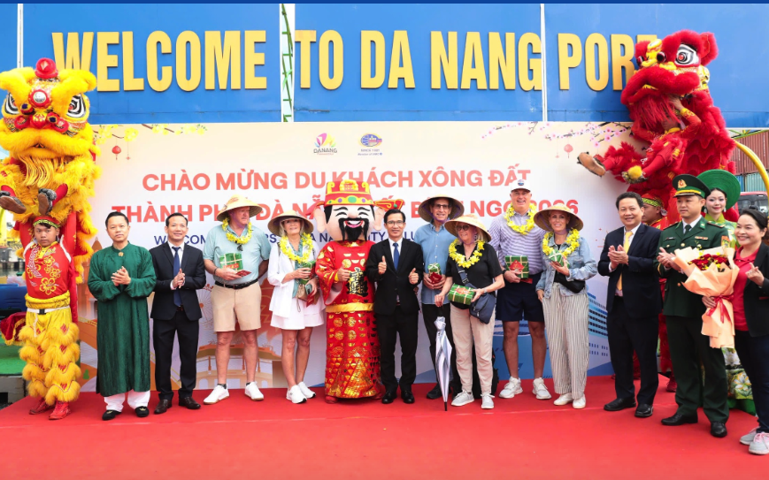 Xu hướng du lịch tết Bính Ngọ 2026