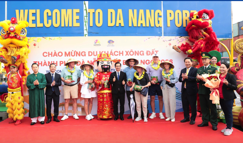 Xu hướng du lịch tết Bính Ngọ 2026 - Ảnh 1.
