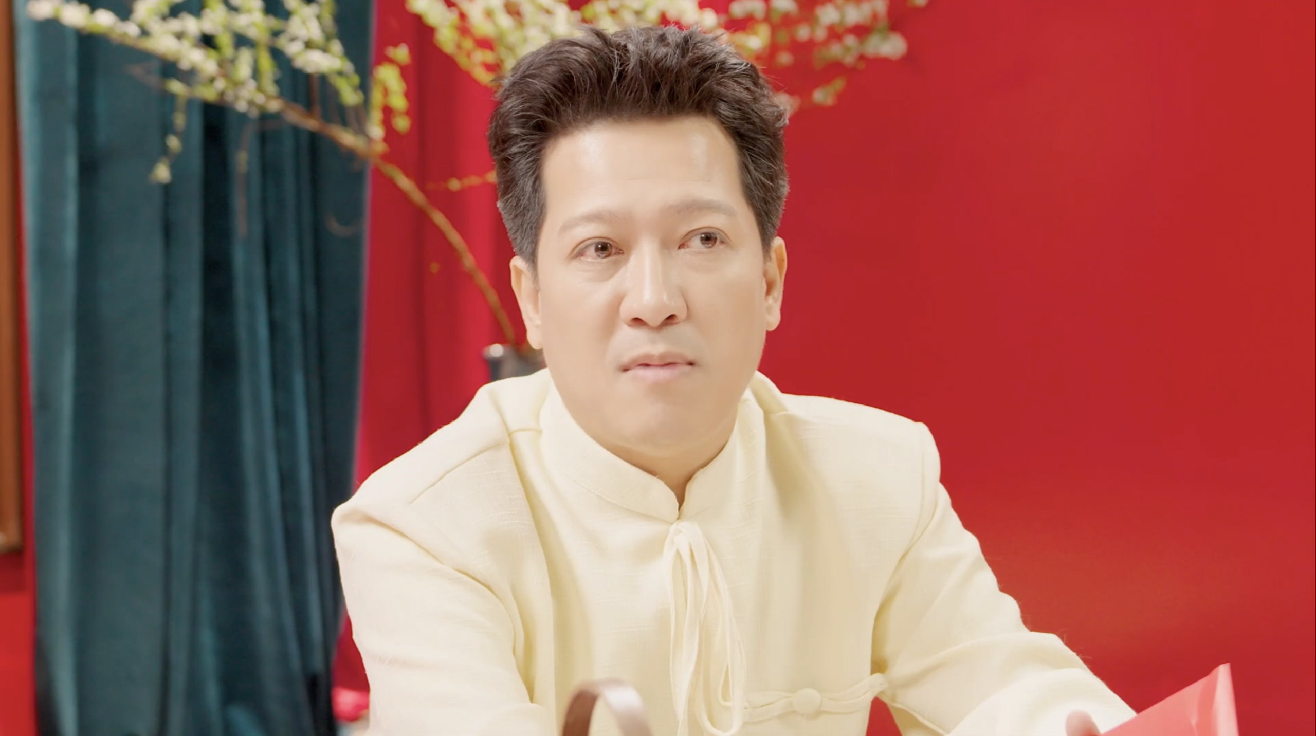 Trường Giang: "Nh&atilde; Phương lu&ocirc;n l&agrave; người b&ecirc;n cạnh, d&igrave;u dắt t&ocirc;i"  - Ảnh 4.