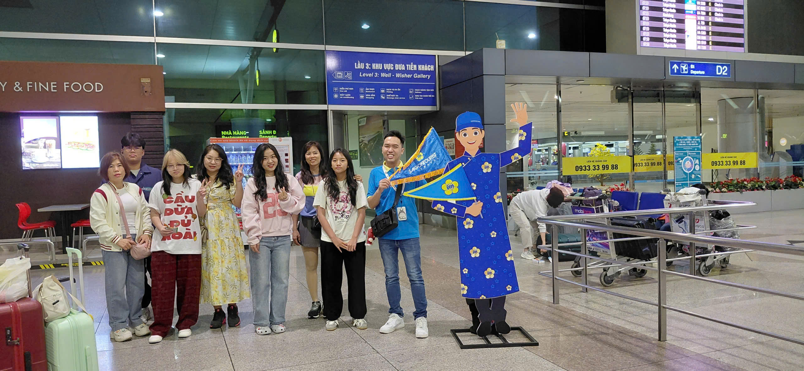 Khách du Xuân nườm nượp kỳ nghỉ Tết dài 2026 , thị trường du lịch bùng nổ - Ảnh 3.