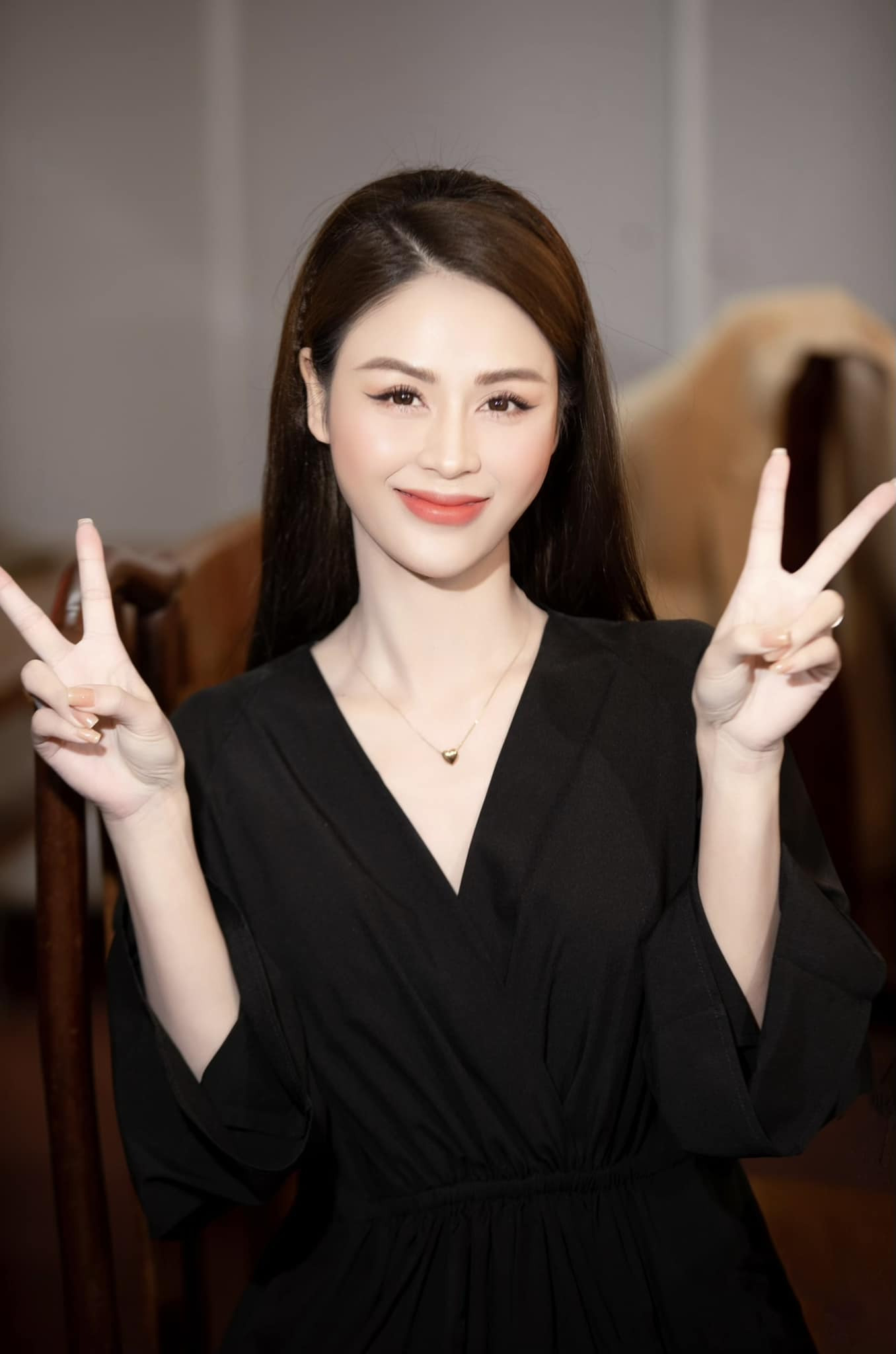 Những gương mặt nổi bật tr&ecirc;n s&oacute;ng truyền h&igrave;nh - Ảnh 3.
