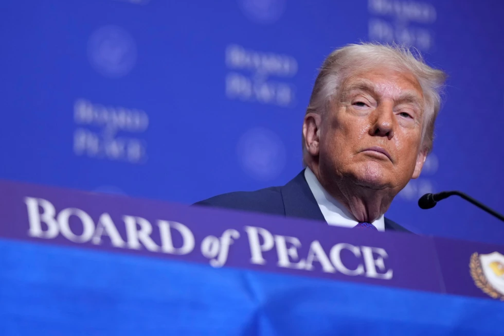 Tổng thống Trump cam kết chi 10 tỷ USD cho "Hội đồng H&ograve;a b&igrave;nh"  - Ảnh 1.