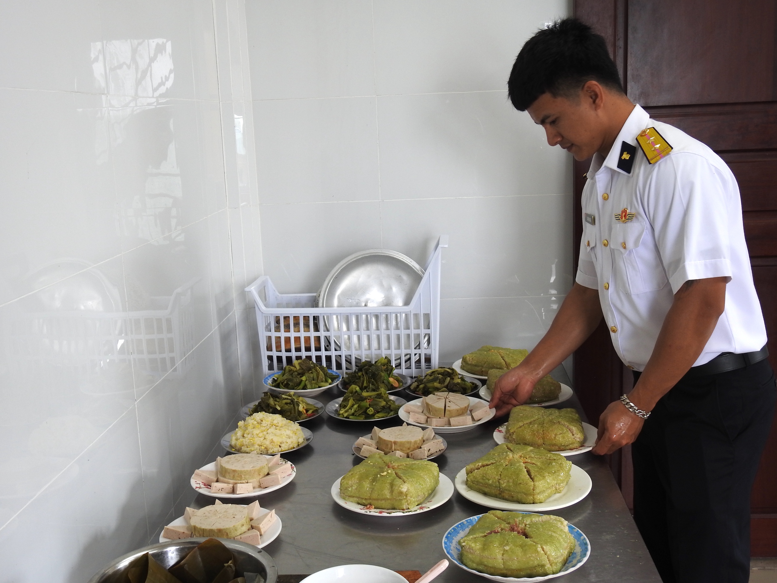 Cuộc thi "Tết xanh": Chiếc bánh chưng xanh ngoài khơi thềm lục địa - Ảnh 4.