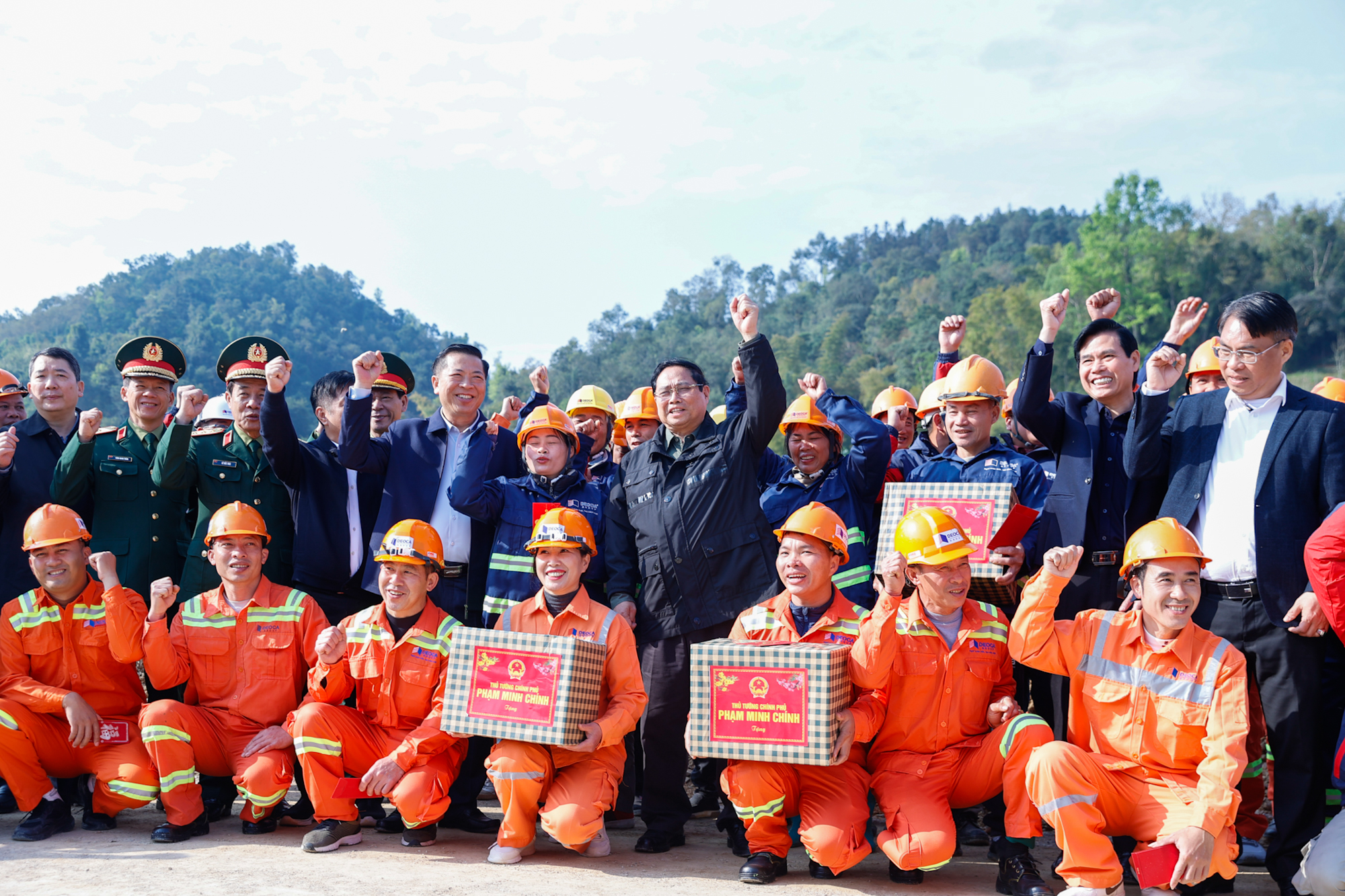 Thủ tướng ph&aacute;t động Chiến dịch Đ&ocirc;ng Kh&ecirc; 2026 ho&agrave;n th&agrave;nh cao tốc Lạng Sơn Cao Bằng - Ảnh 6.