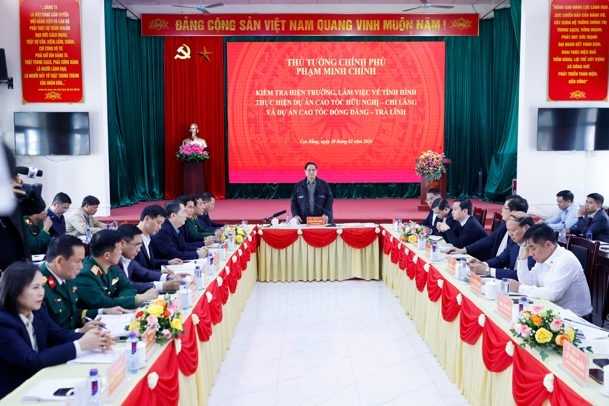 Thủ tướng ph&aacute;t động Chiến dịch Đ&ocirc;ng Kh&ecirc; 2026 ho&agrave;n th&agrave;nh cao tốc Lạng Sơn Cao Bằng - Ảnh 1.