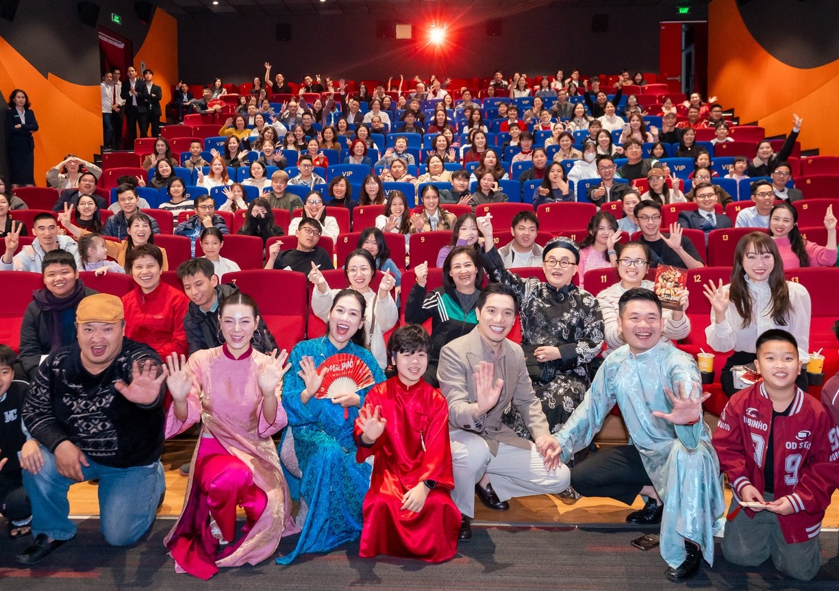 Tổng giám đốc Lotte Entertainment lý giải về hành động quỳ gối - Ảnh 3.